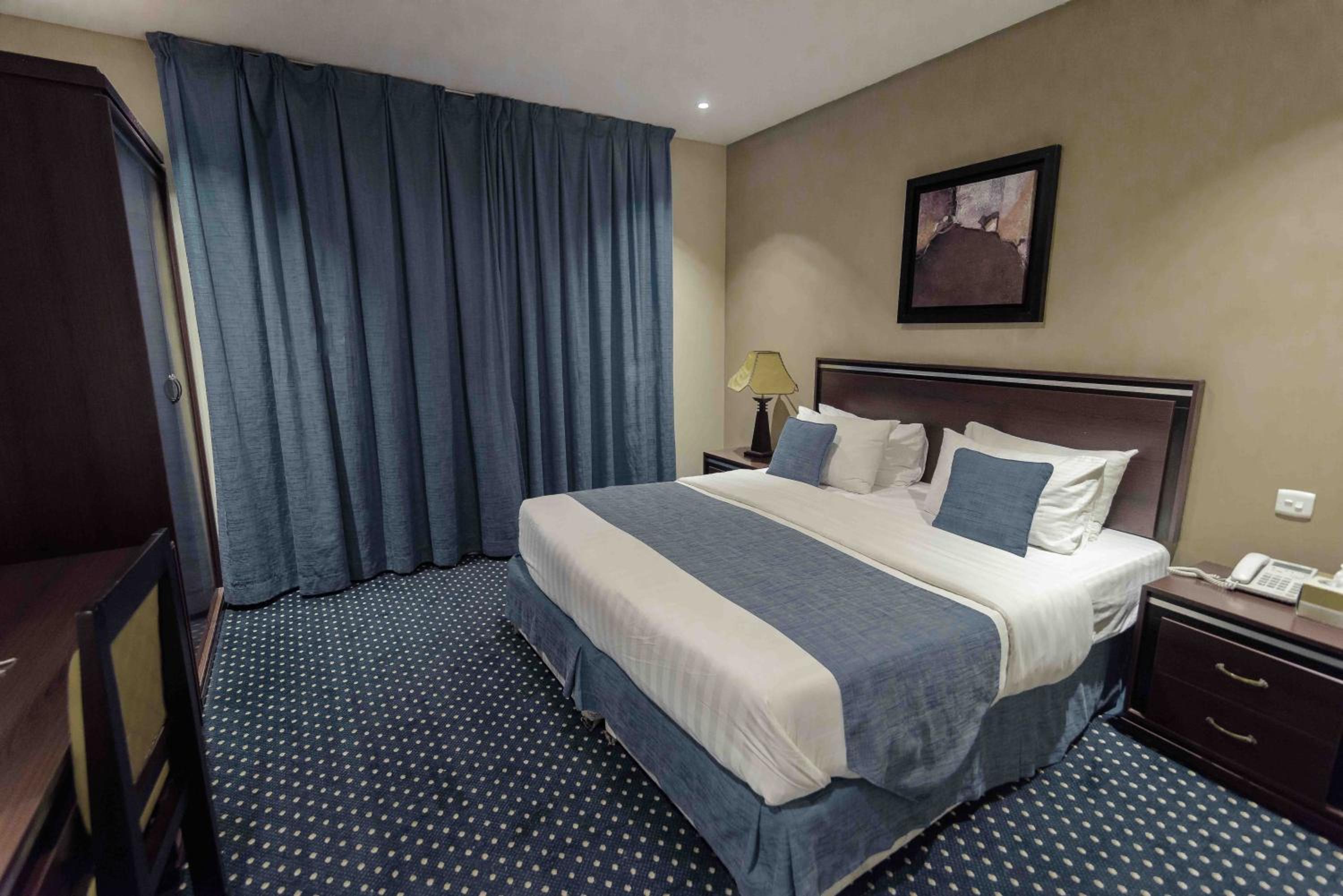 One-Bedroom Suite