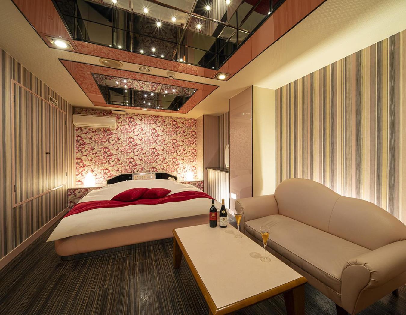 Standard Double Room - Photo 6