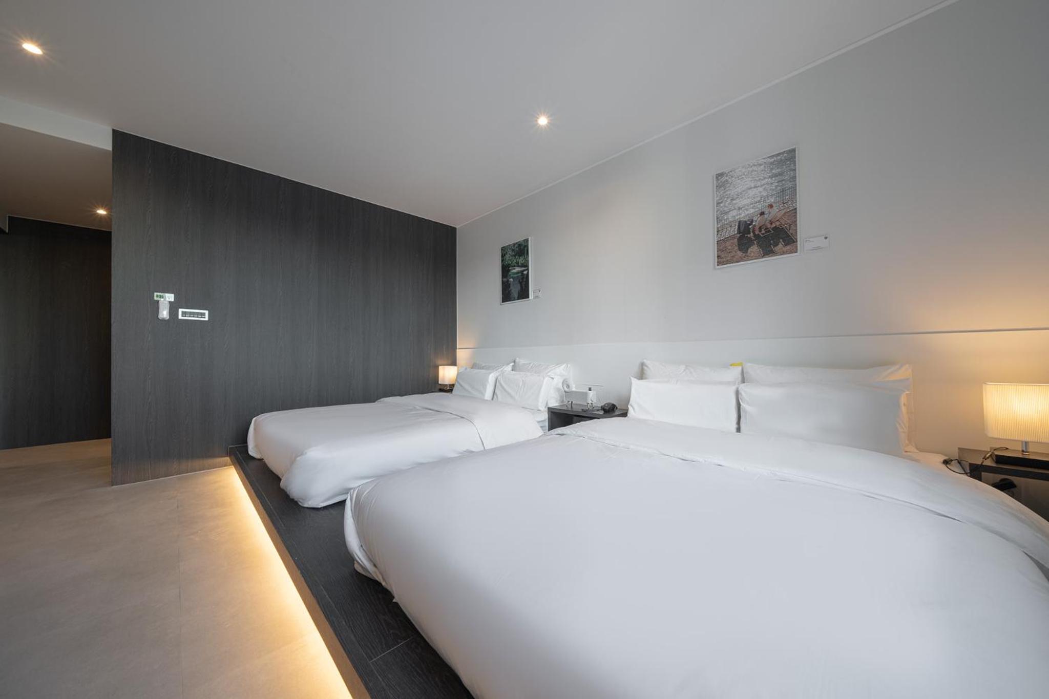 Superior Double Room With Beam Projector photo 1