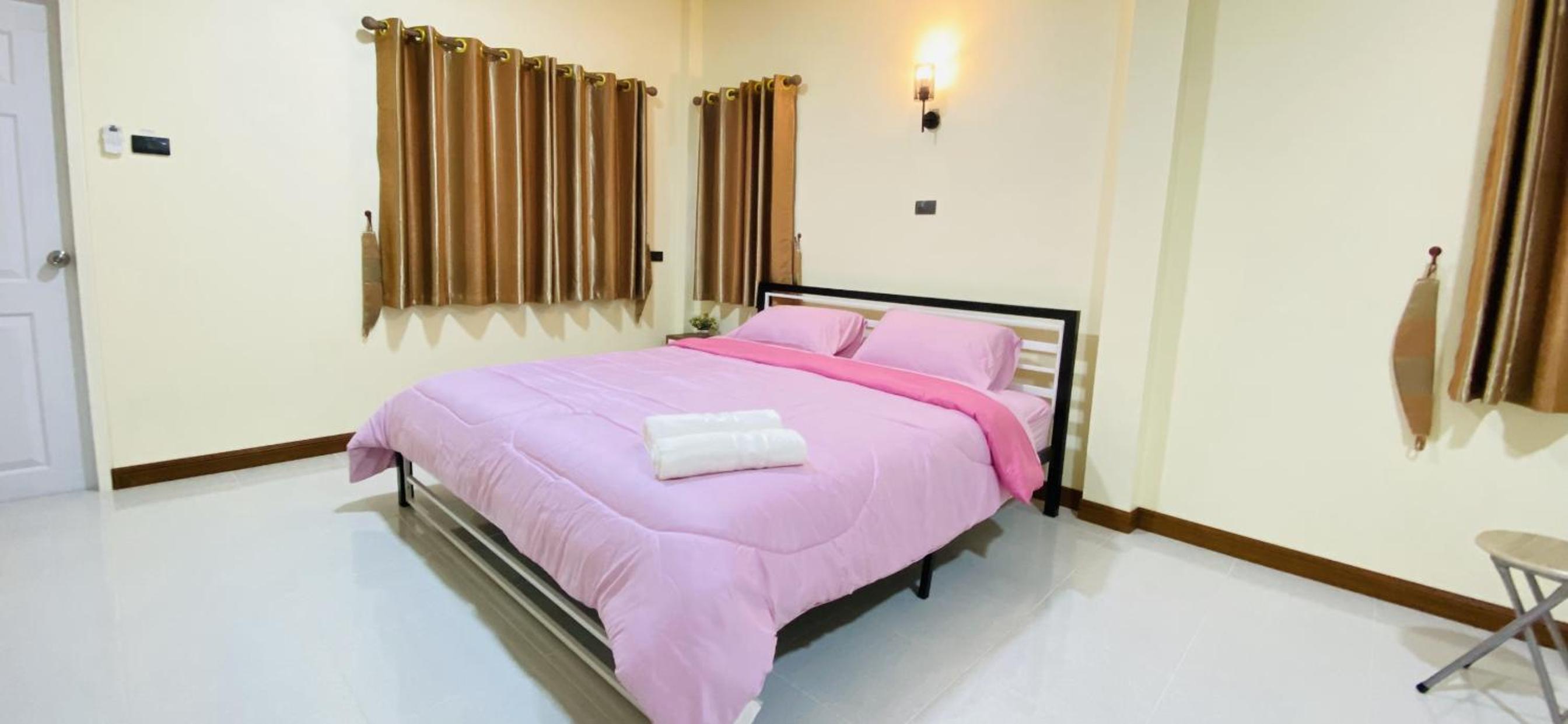 King Room with Mountain View - Photo 4