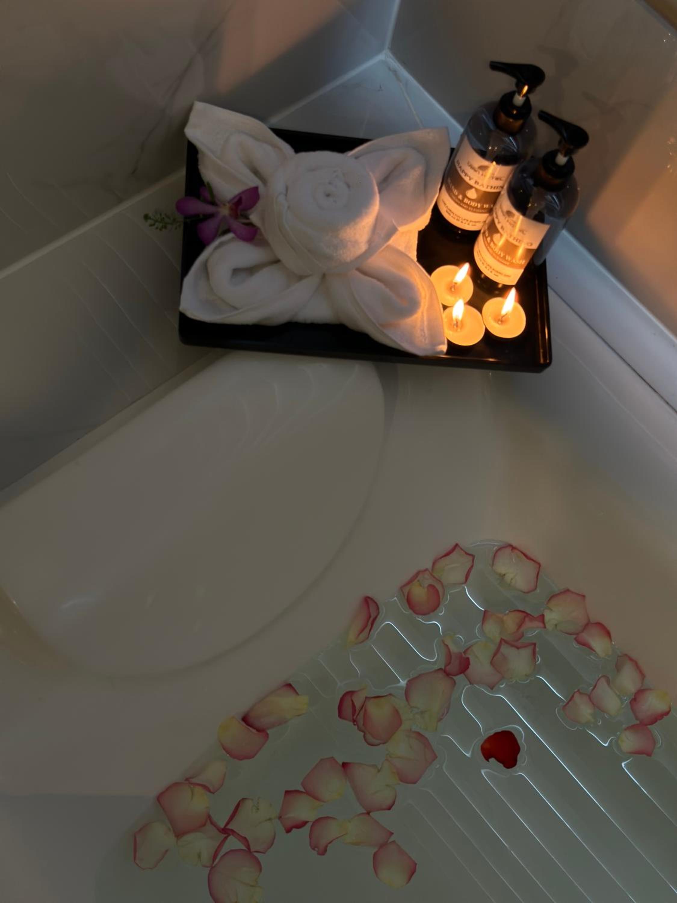 Triple Room with Bath - Photo 2