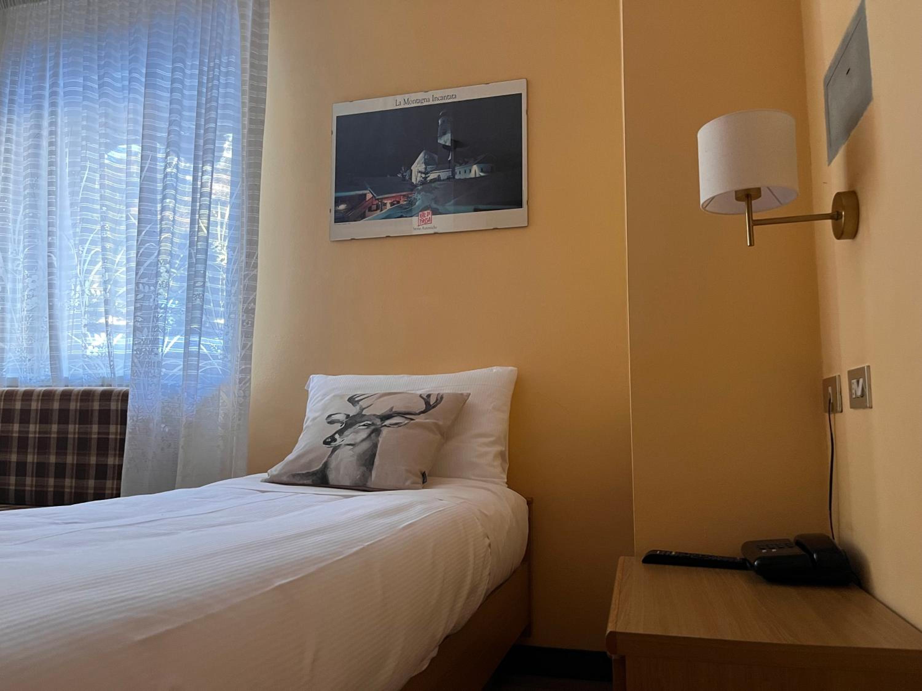 Standard Single Room photo 2