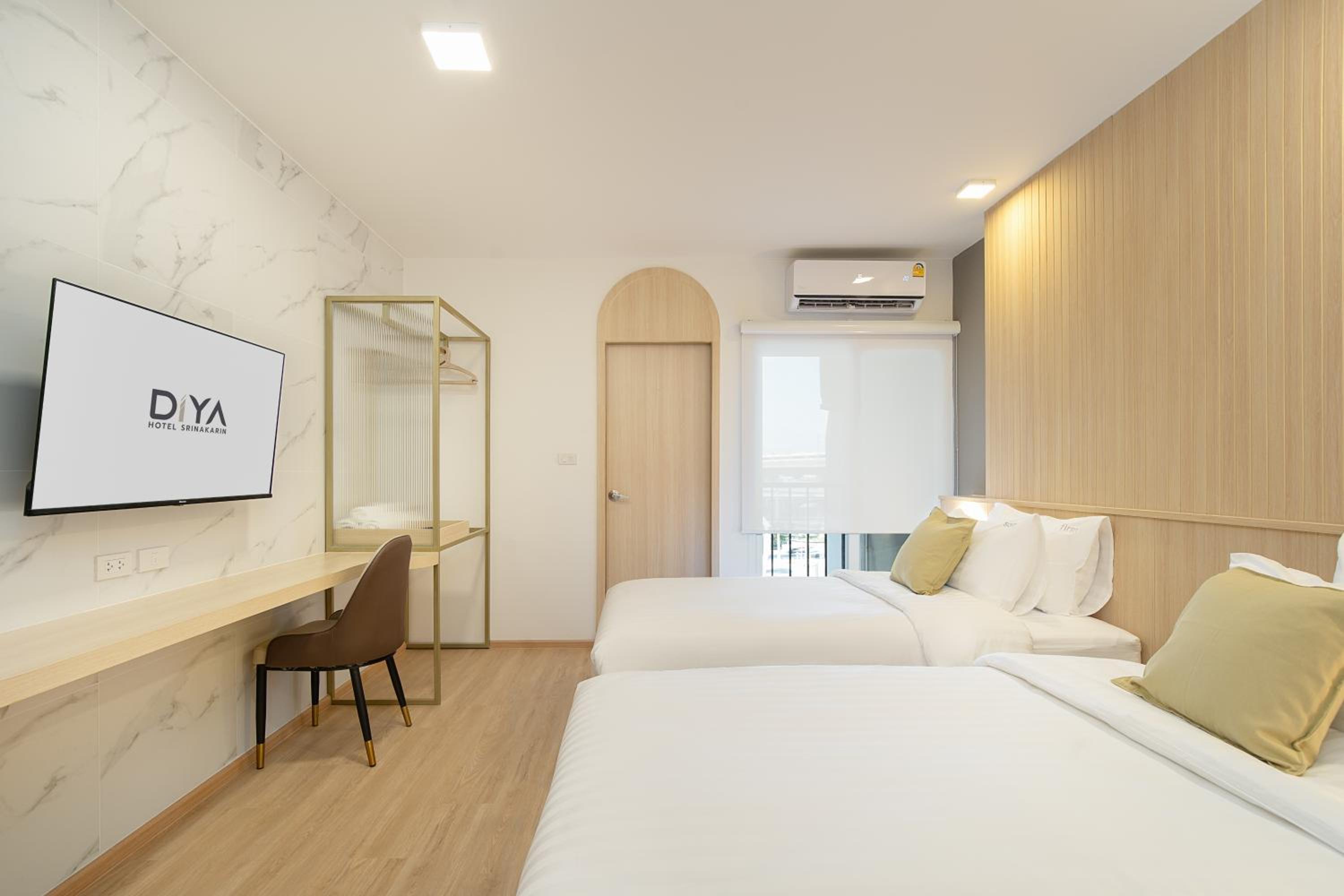 Superior Twin Room with balcony photo 1