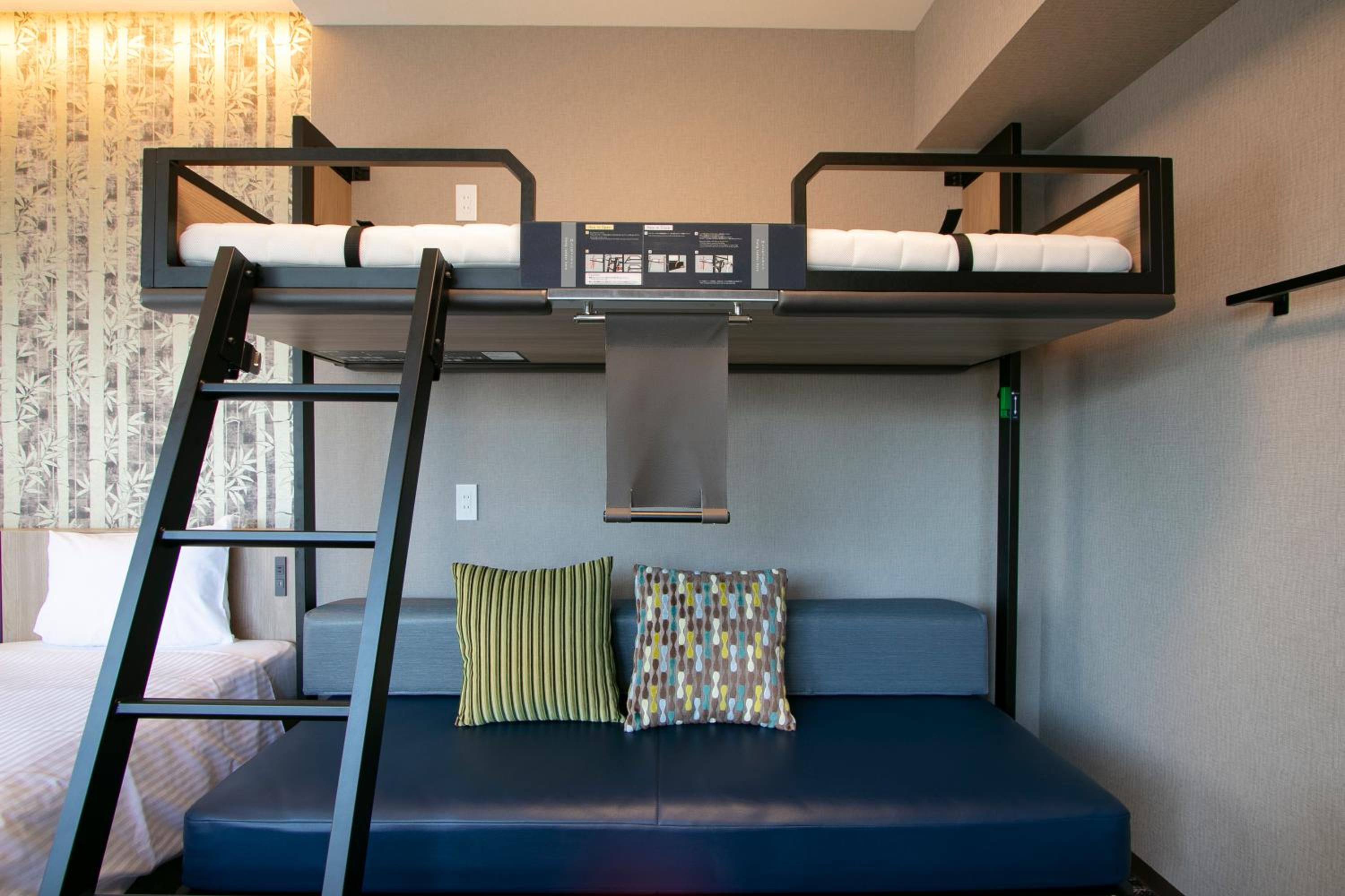 Quadruple Room with Terrace photo 2