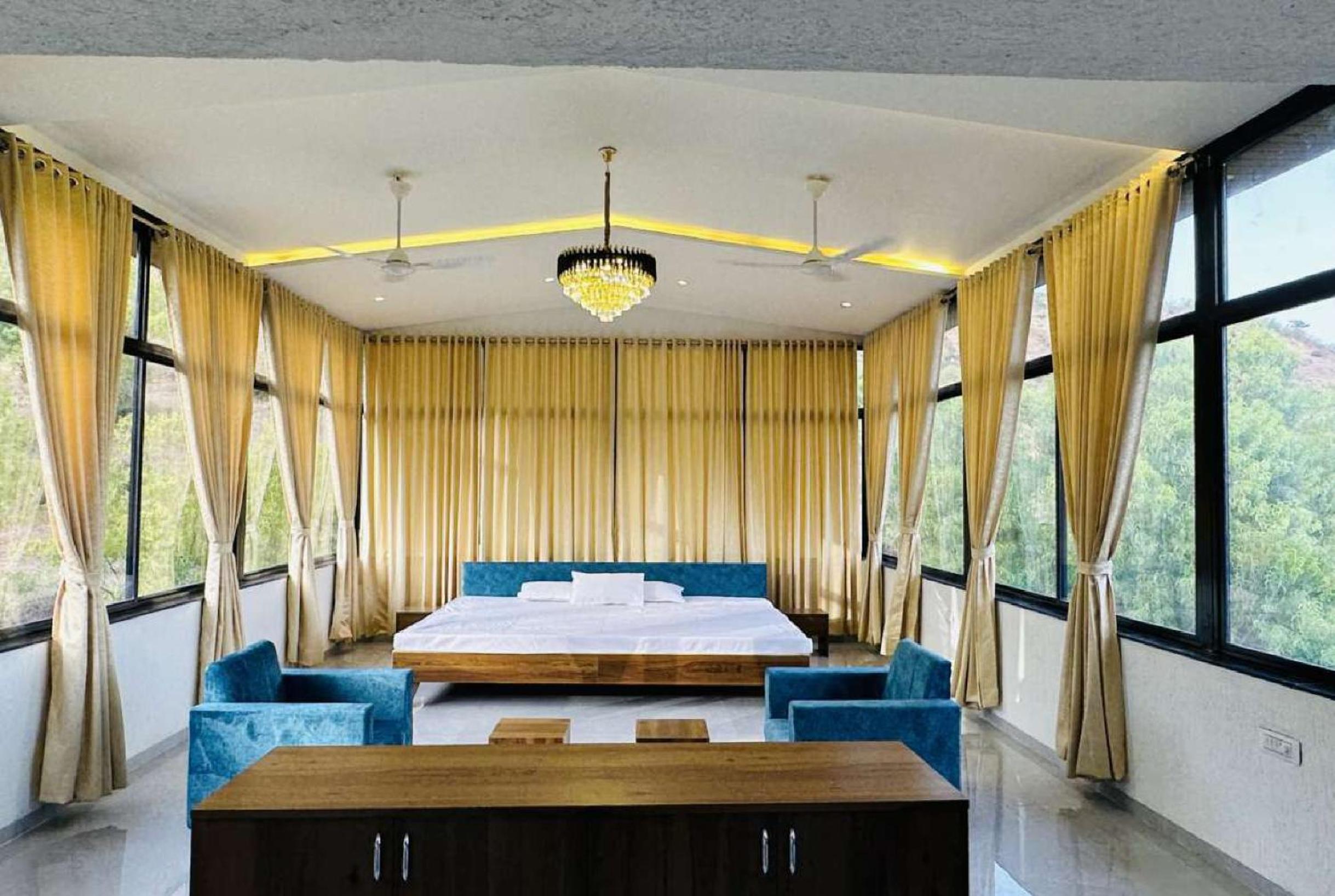 Villa photo 1