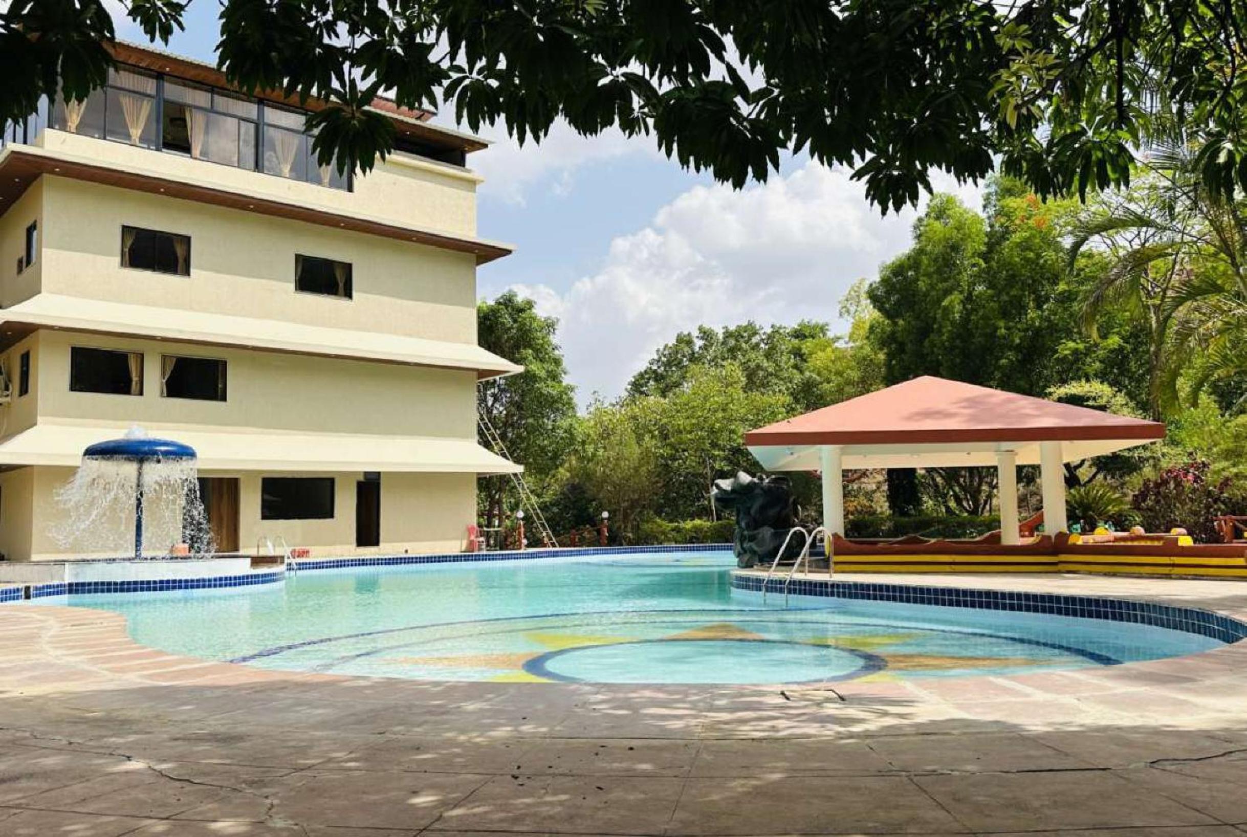 Villa photo 3