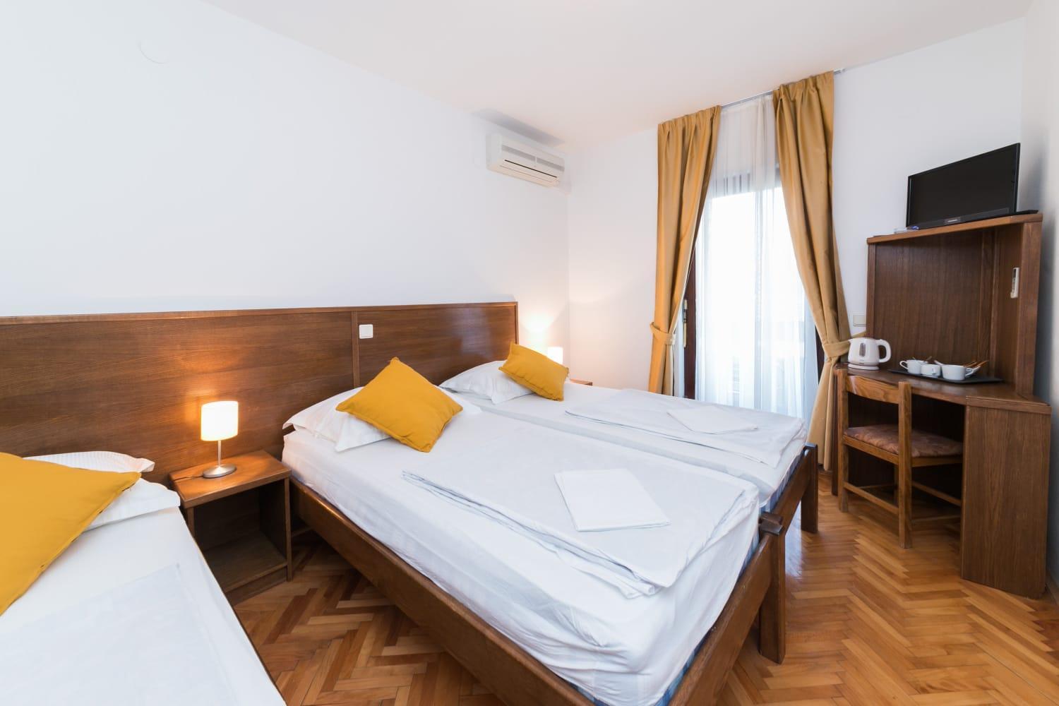 Quadruple Room with Sea View