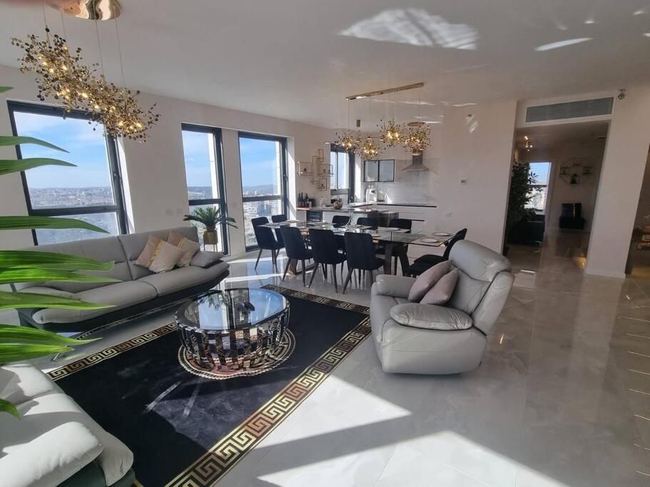 Penthouse Apartment