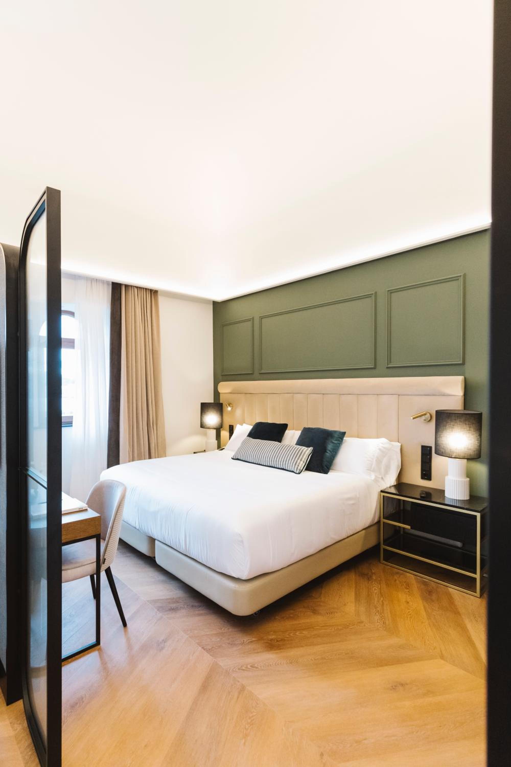 Deluxe Room  - Photo 4