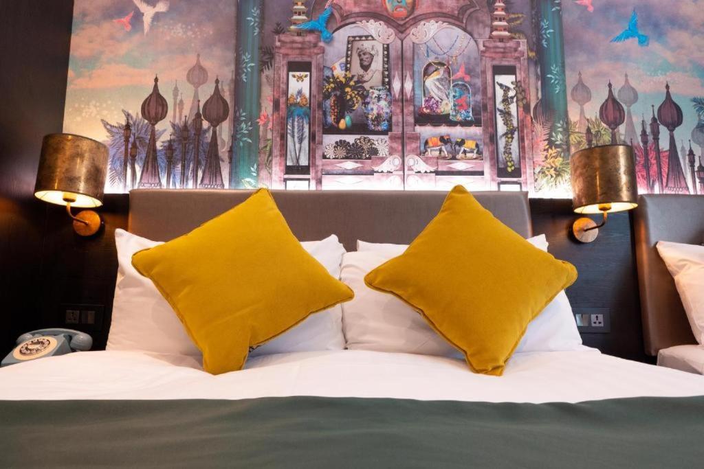Deluxe Double Room With Extra Bed photo 1
