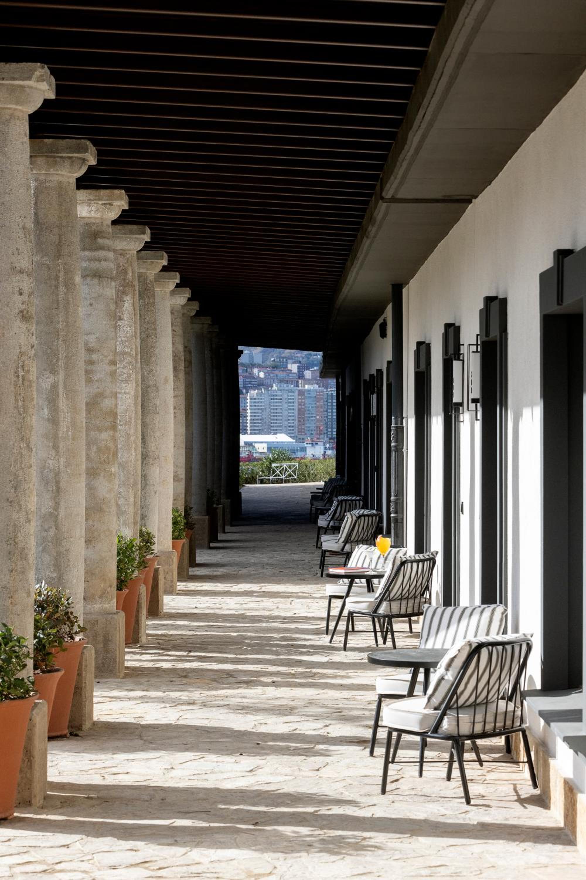 Habitación Superior con Terraza y Vistas al Jardín Habitación Superior con Terraza y Vistas al Jardín