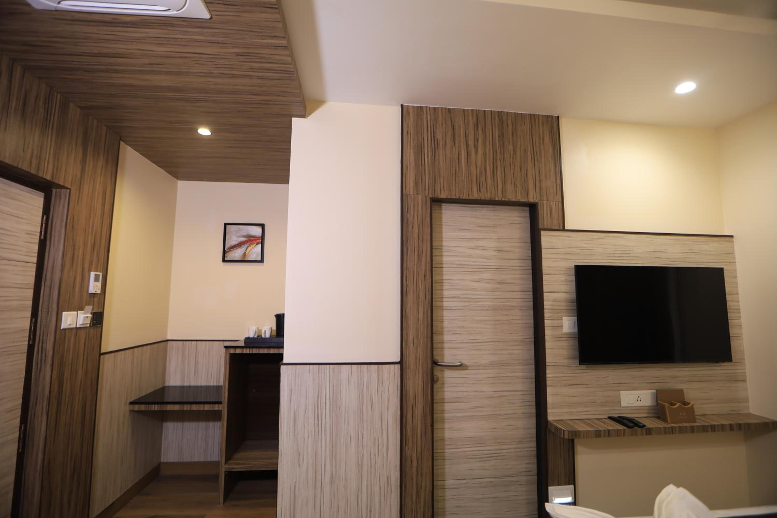 Standard Double Room - Photo 5