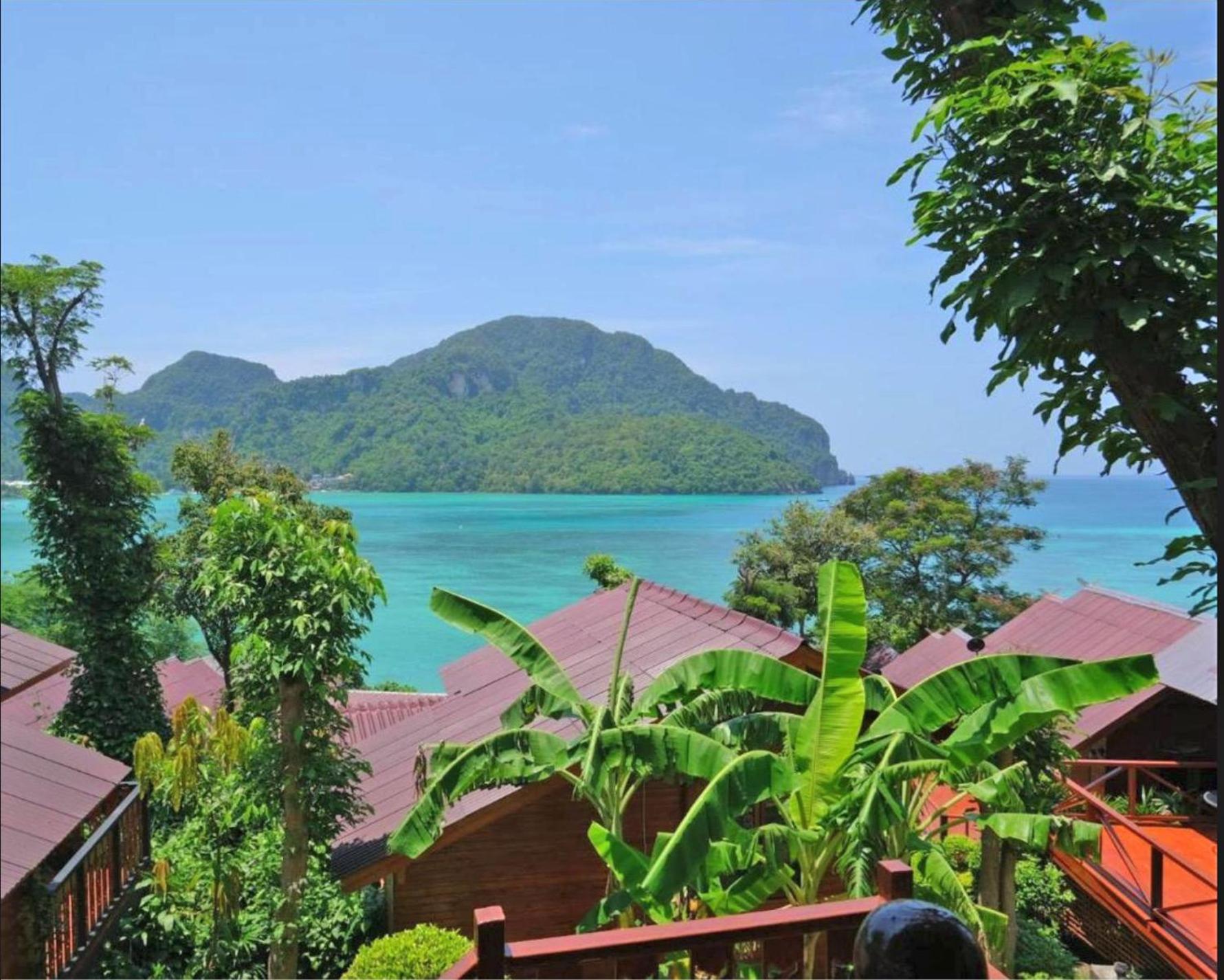 Superior Twin Room with Sea View photo 2