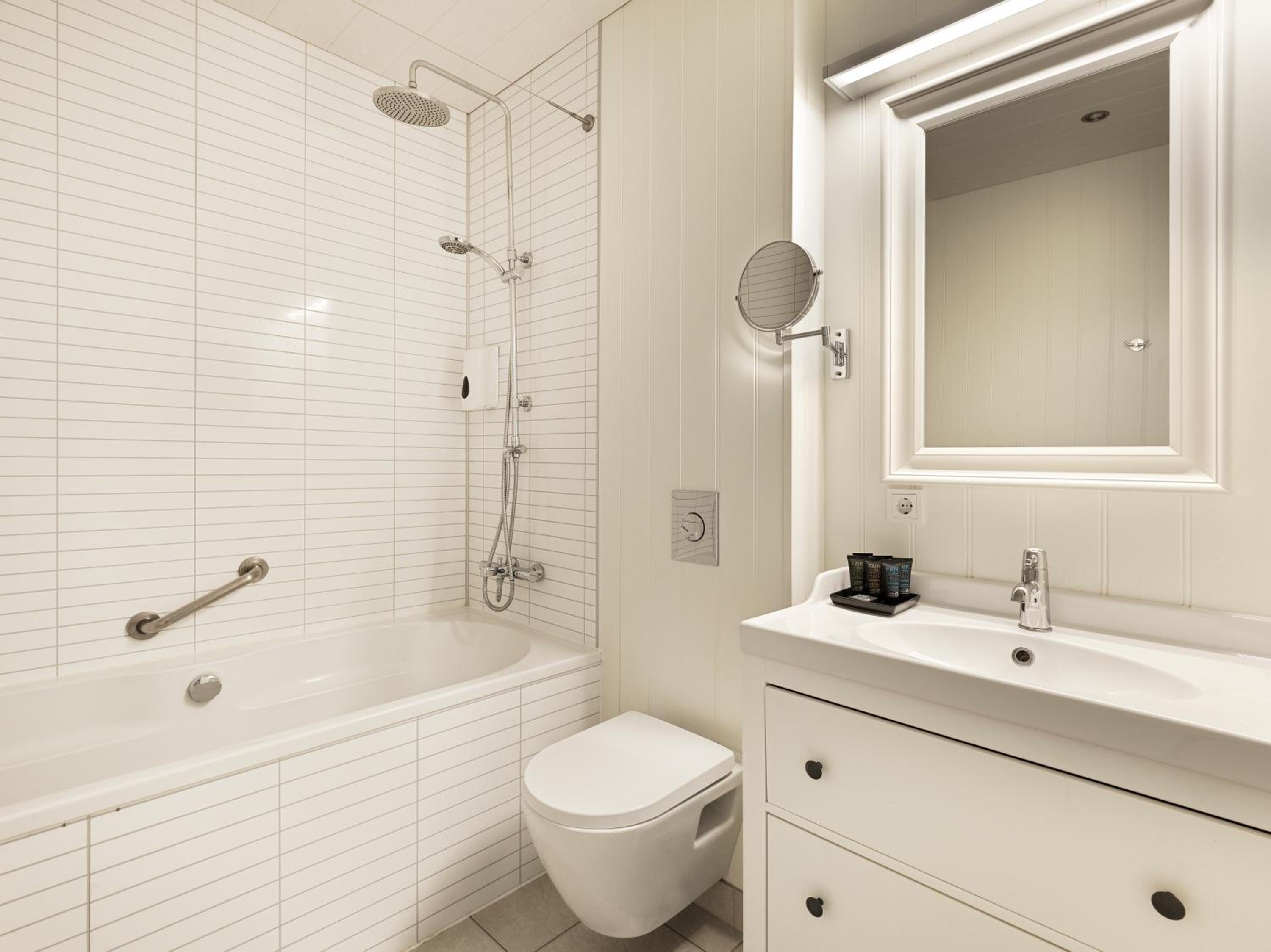 Standard Double Room - Photo 5