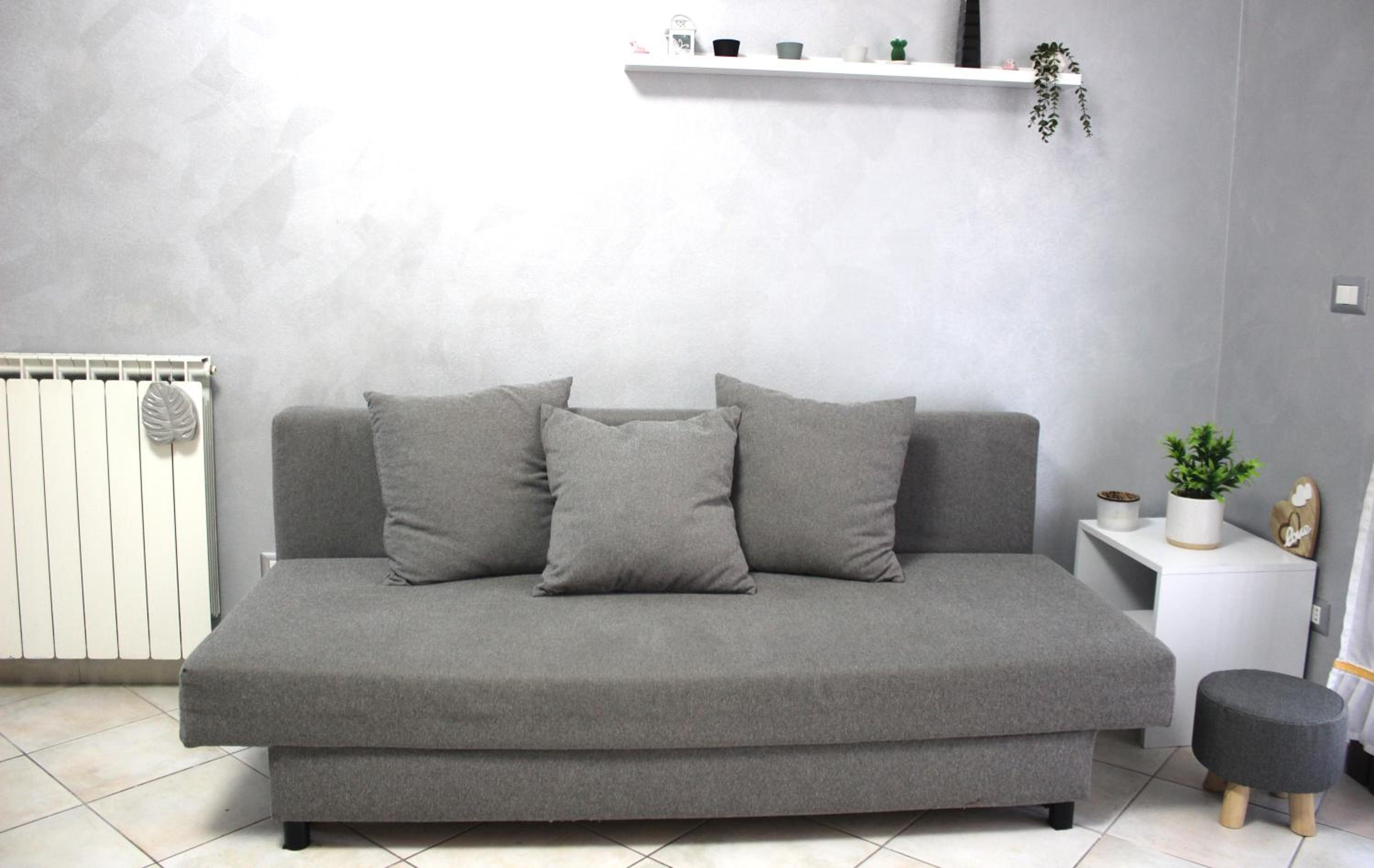One-Bedroom Apartment photo 3
