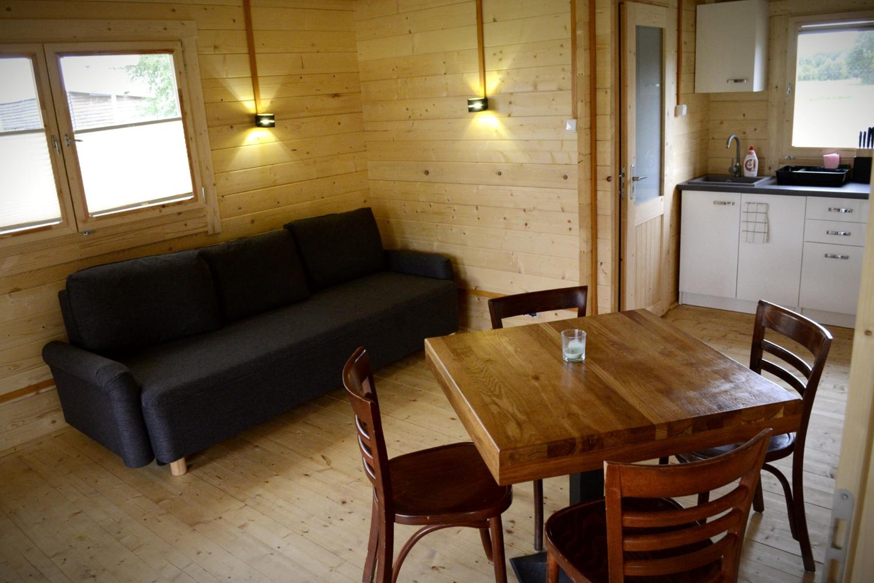 Two-Bedroom House - Photo 9