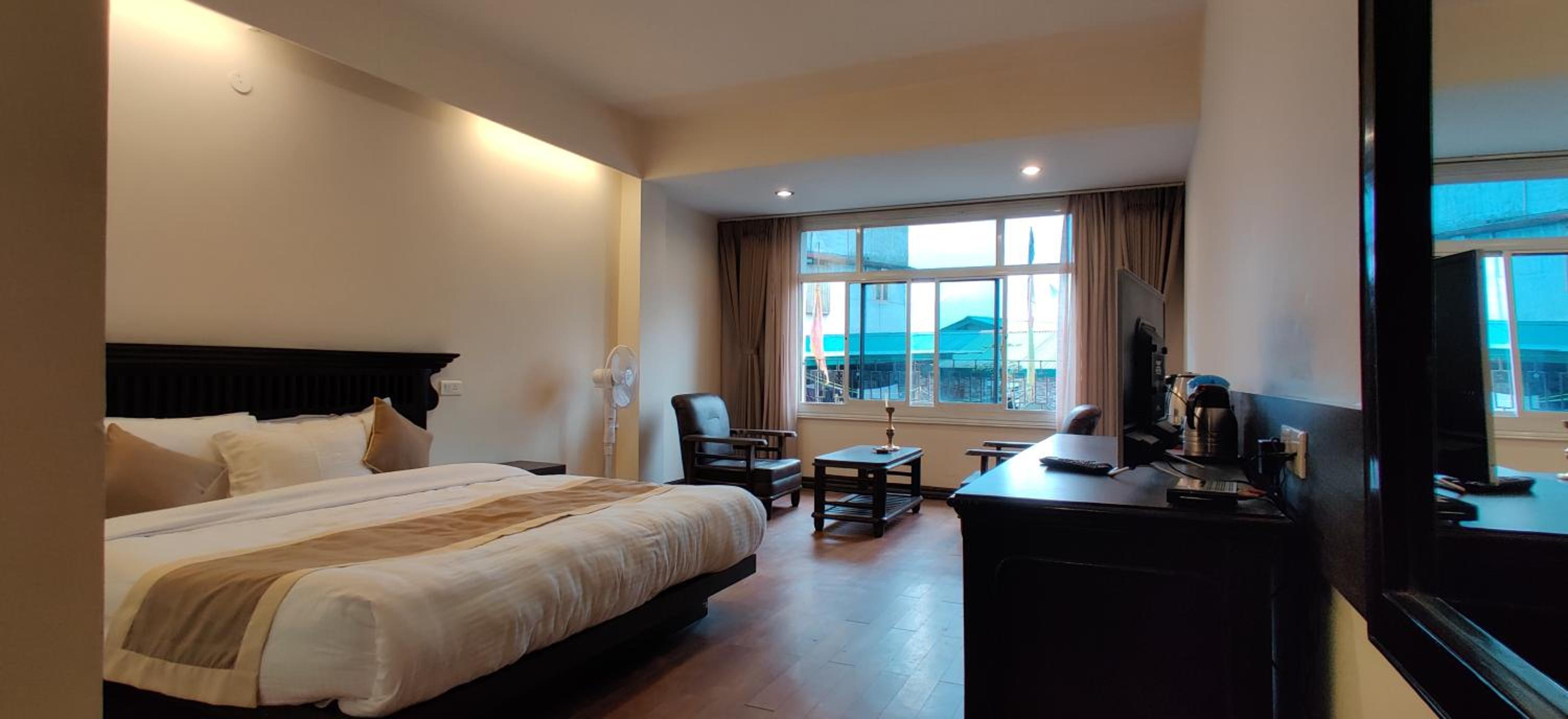 Deluxe Double Room - Photo 3