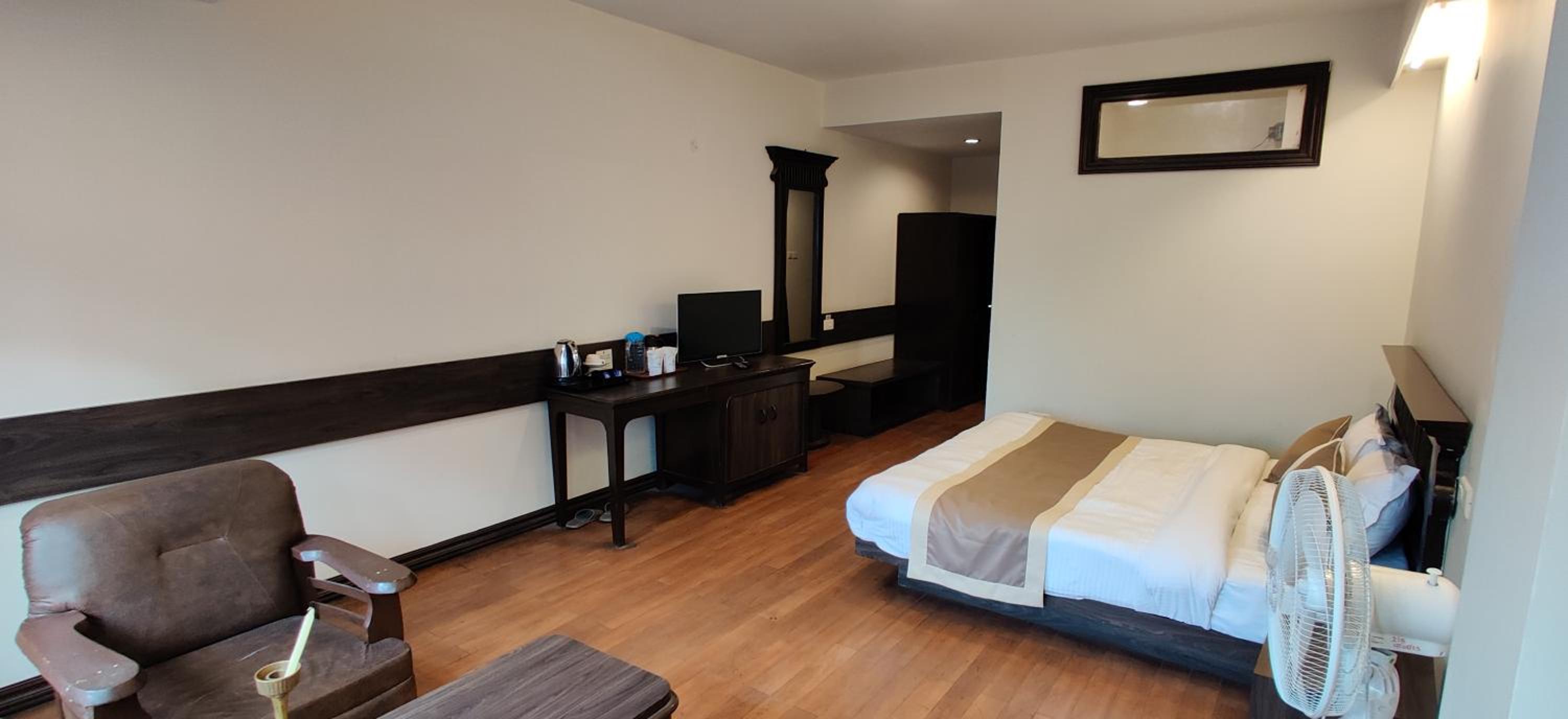 Deluxe Double Room - Photo 4