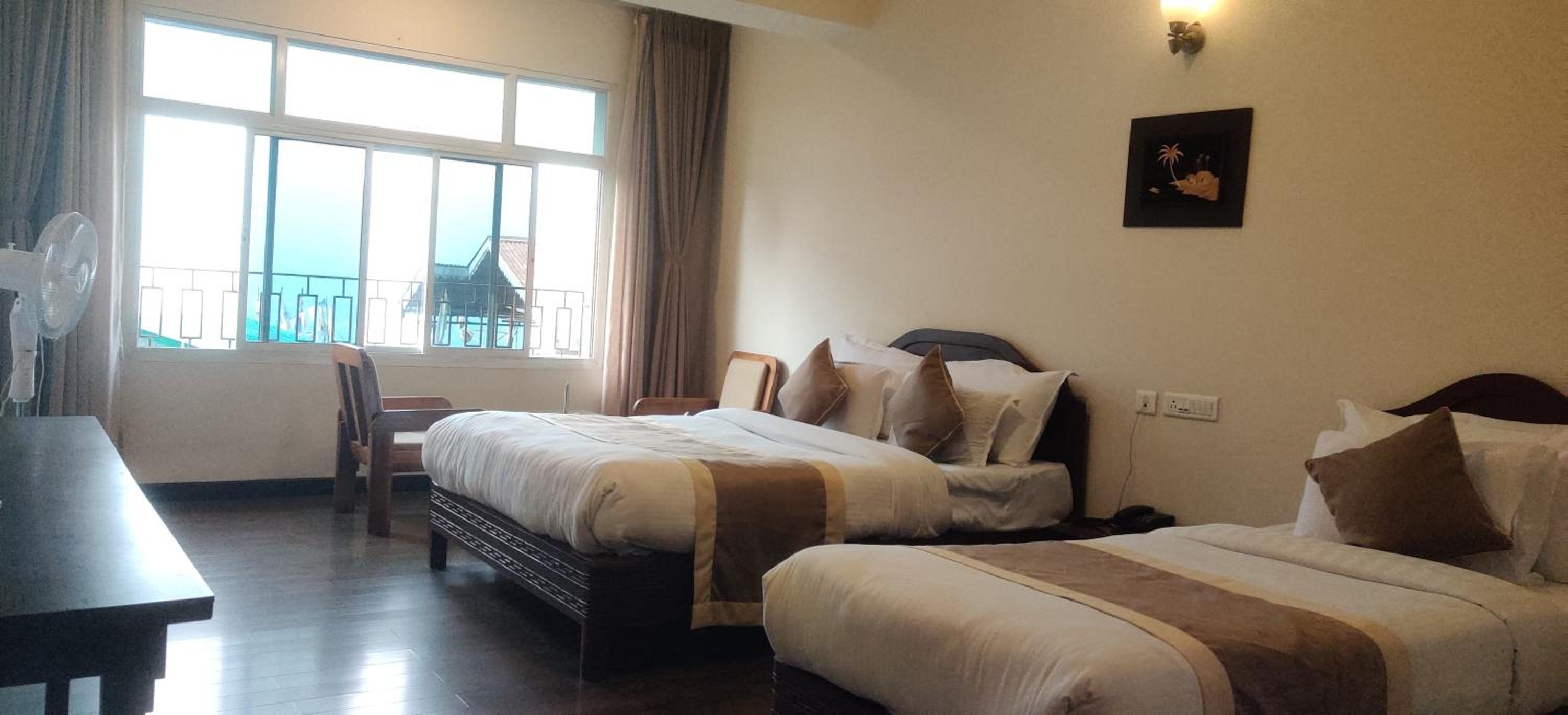 Deluxe Triple Room - Photo 5