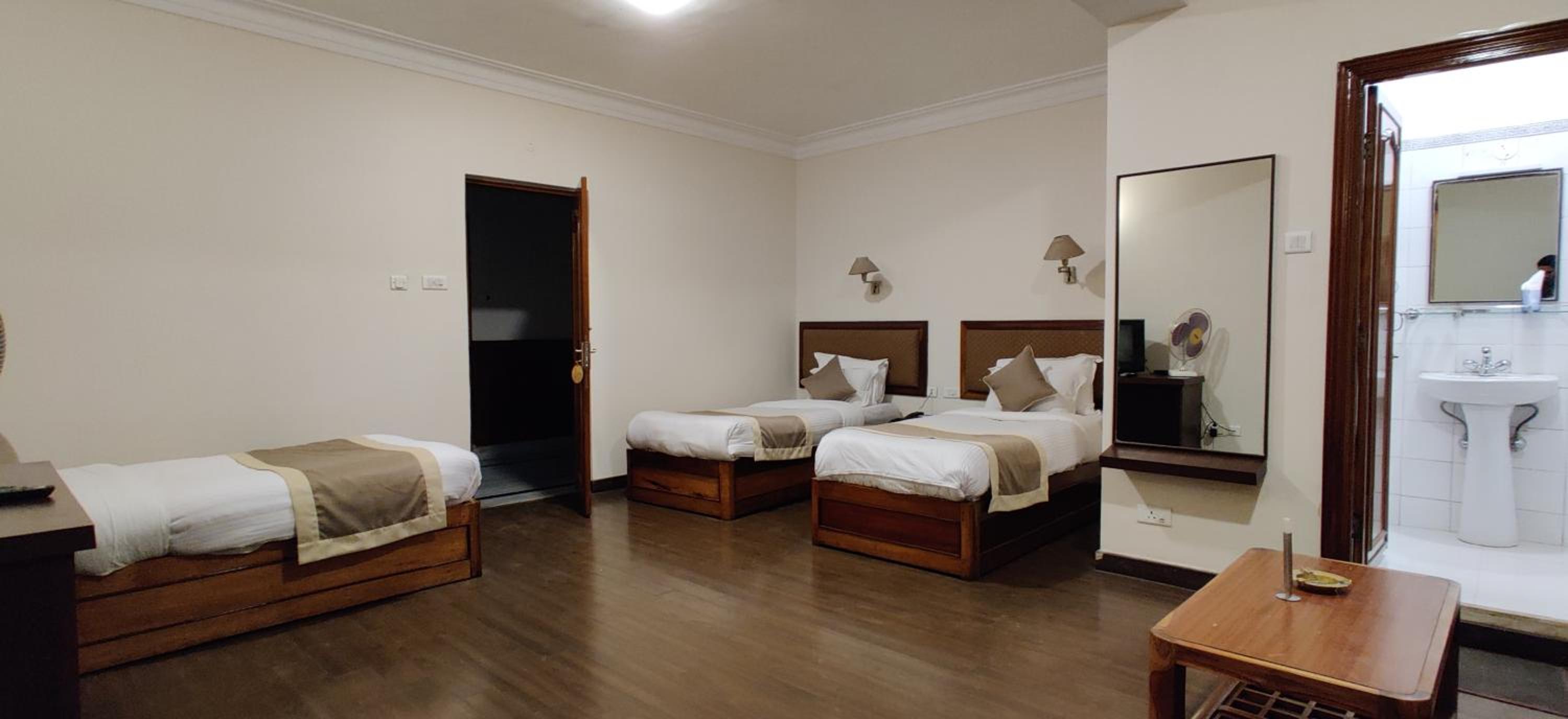 Standard Triple Room - Photo 1
