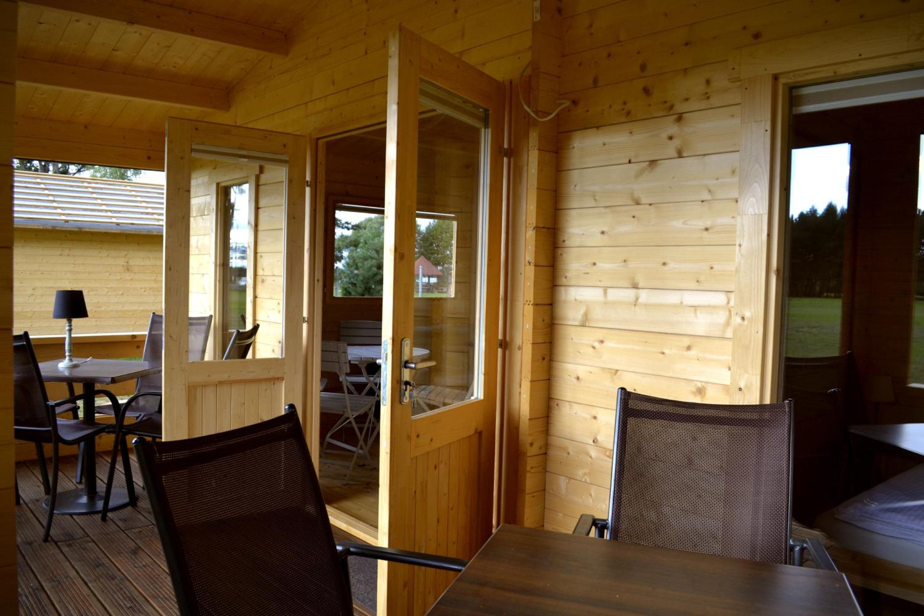 Two-Bedroom House - Photo 20