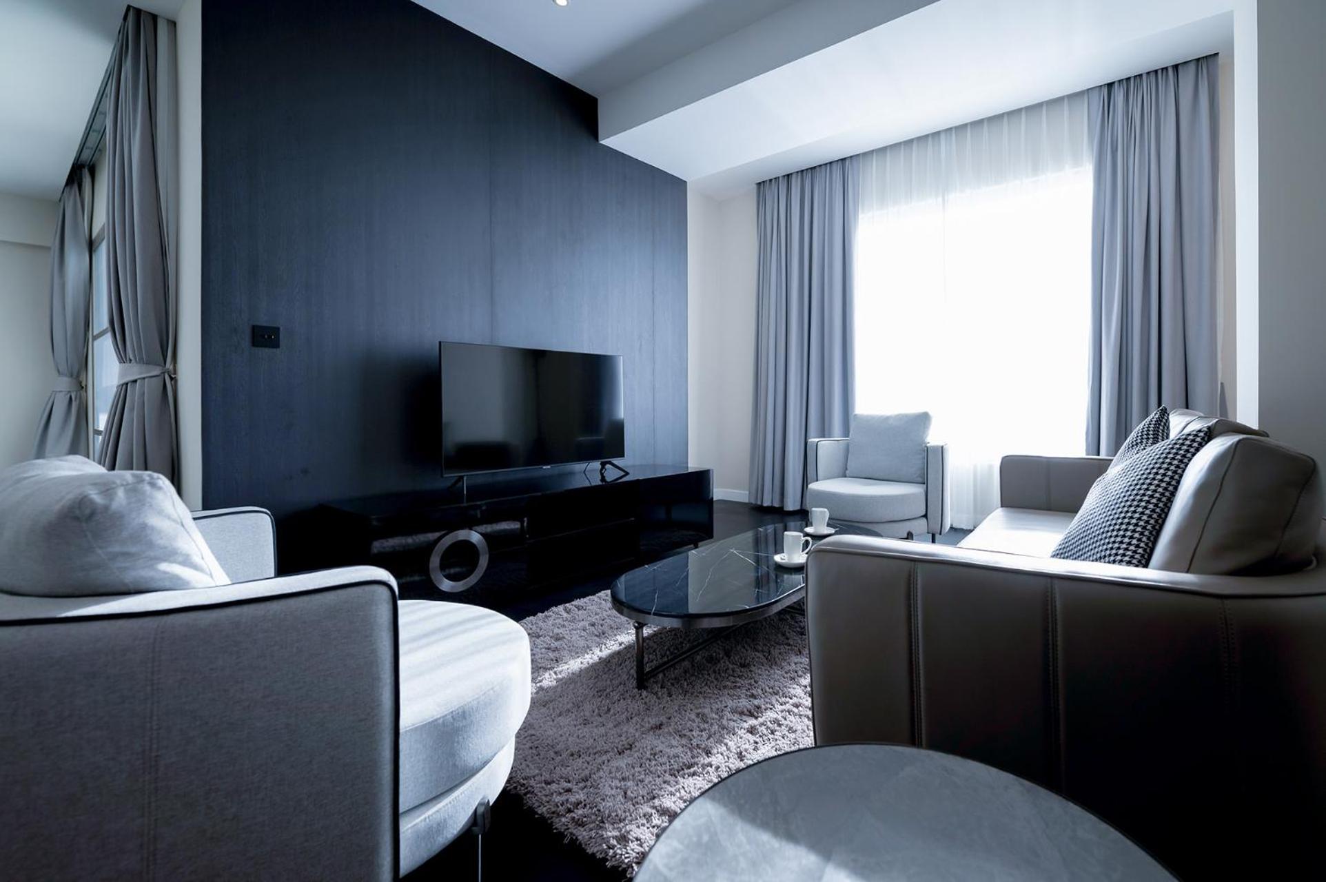 Junior Suite with Balcony photo 1