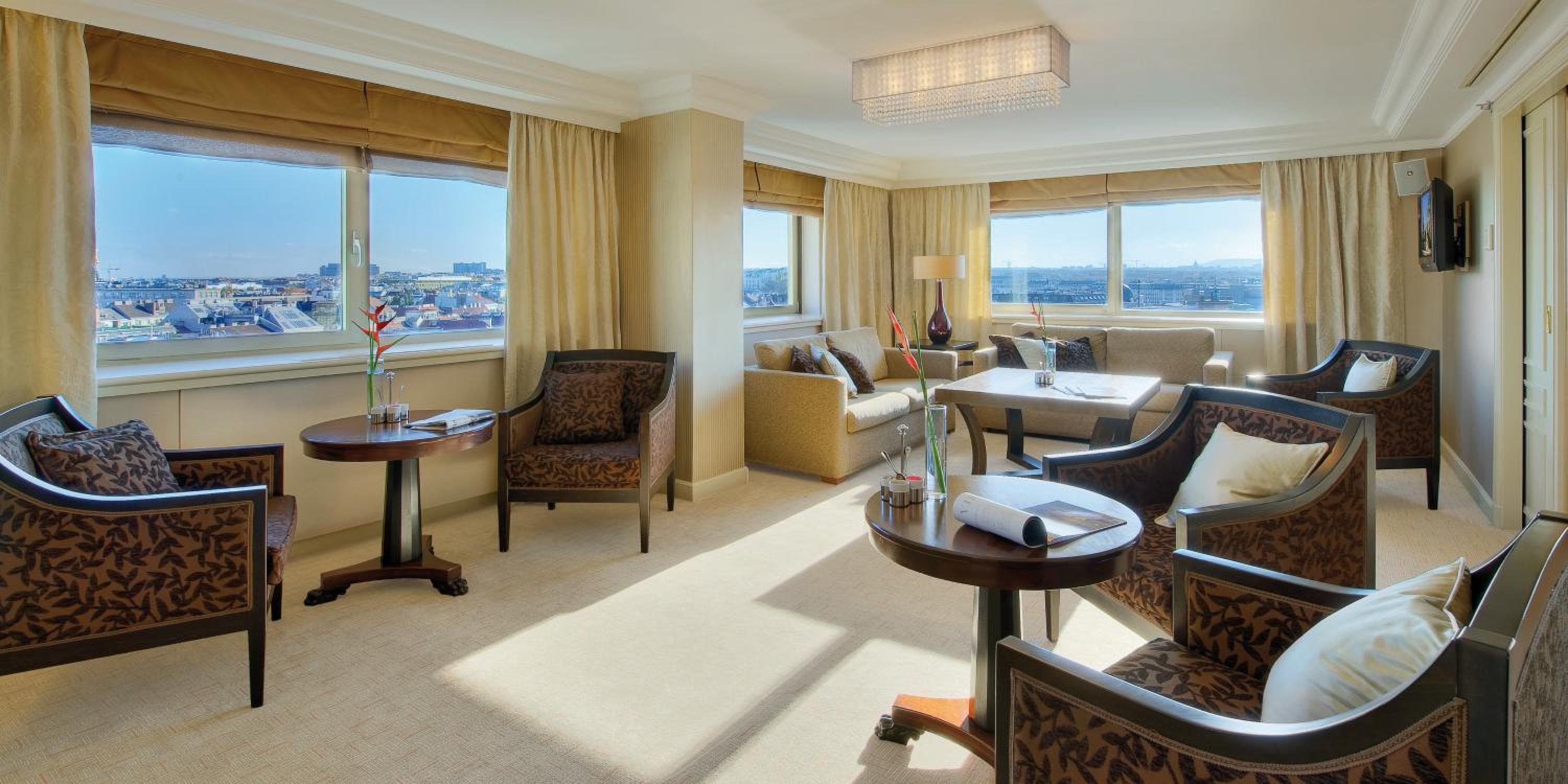 Classic Room with Lounge Access