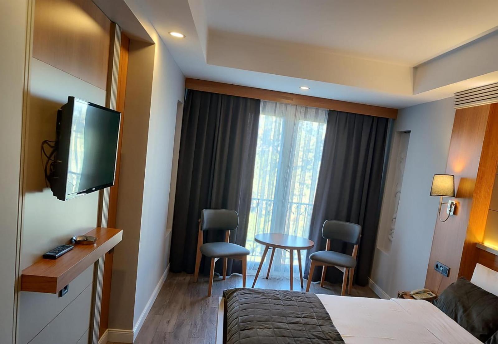 Deluxe Double or Twin Room photo 3