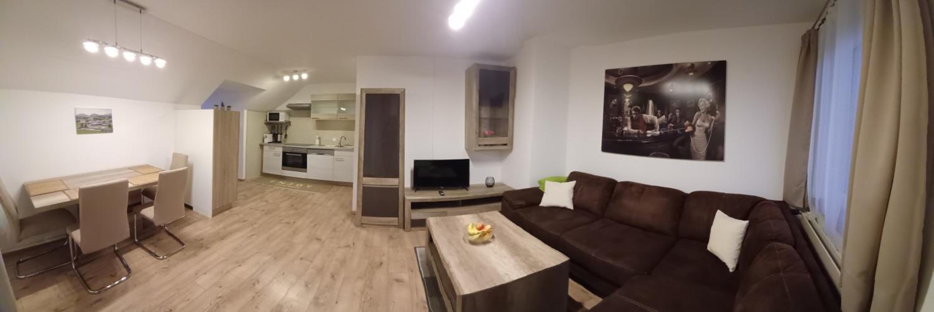 One-Bedroom Apartment photo 1