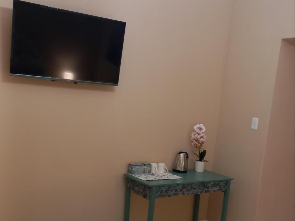 Standard Queen Room photo 2