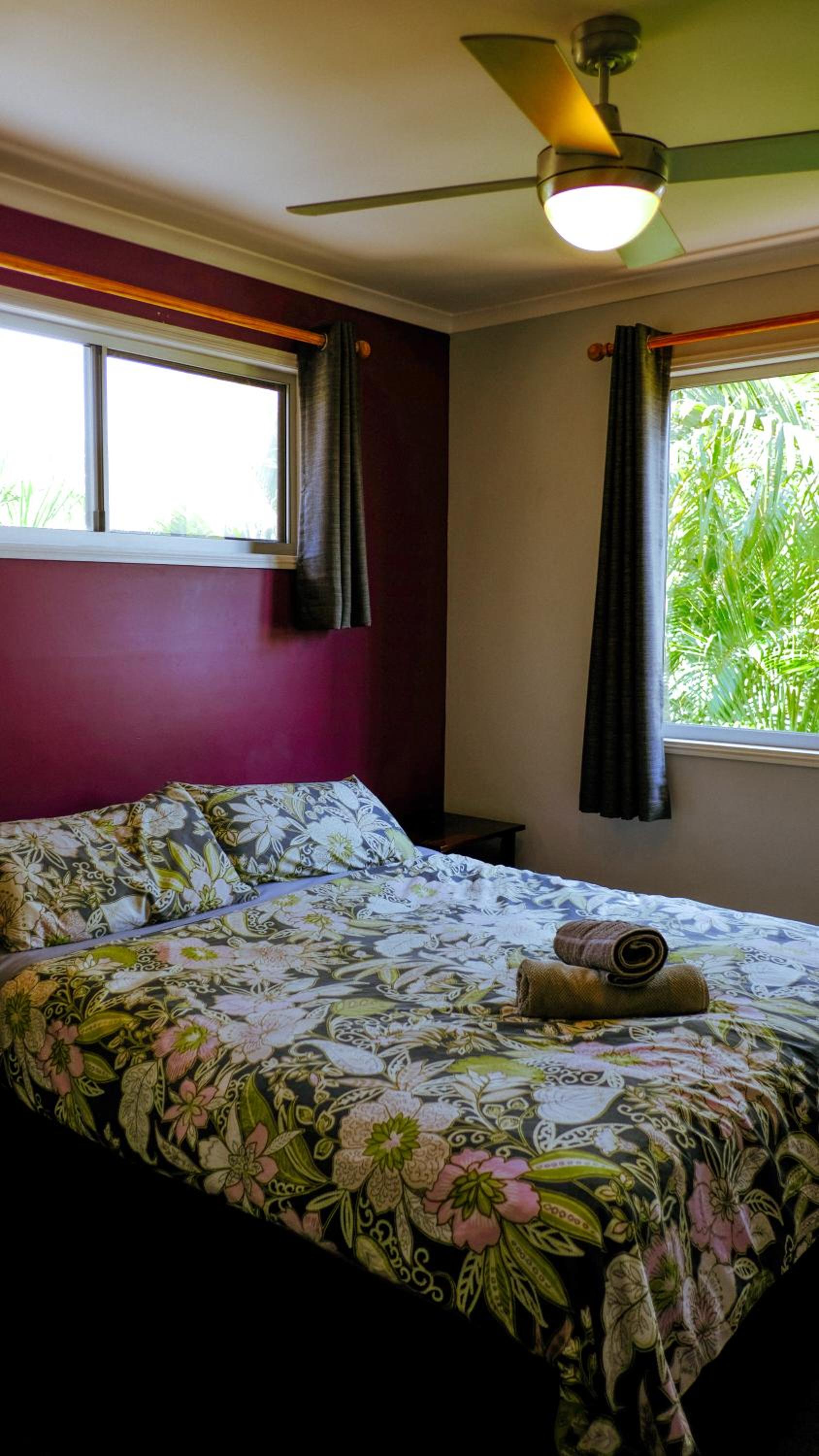 Queen Room photo 1