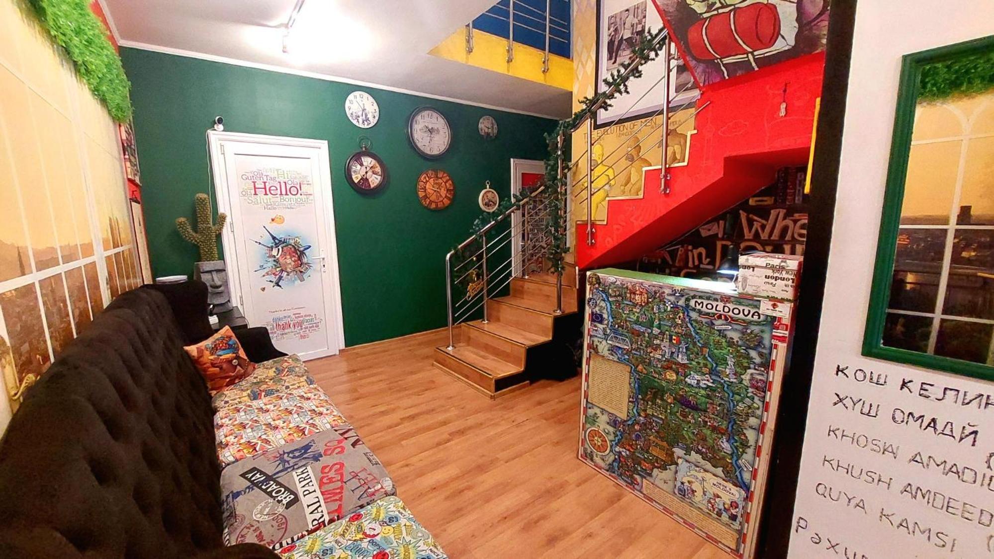 Bed in 6-Bed Mixed Dormitory Room photo 2