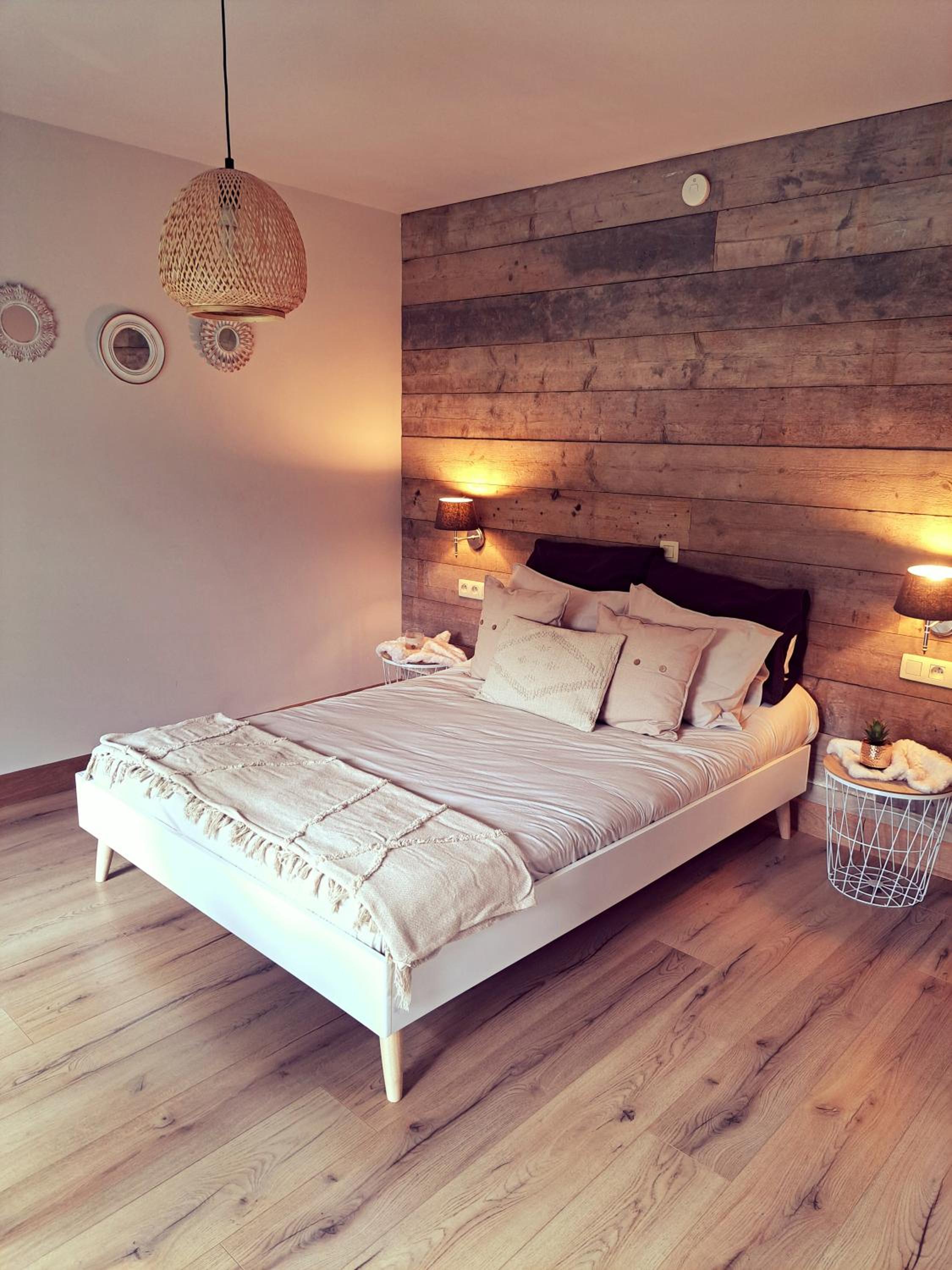 Deluxe Double Room with Bath photo 1