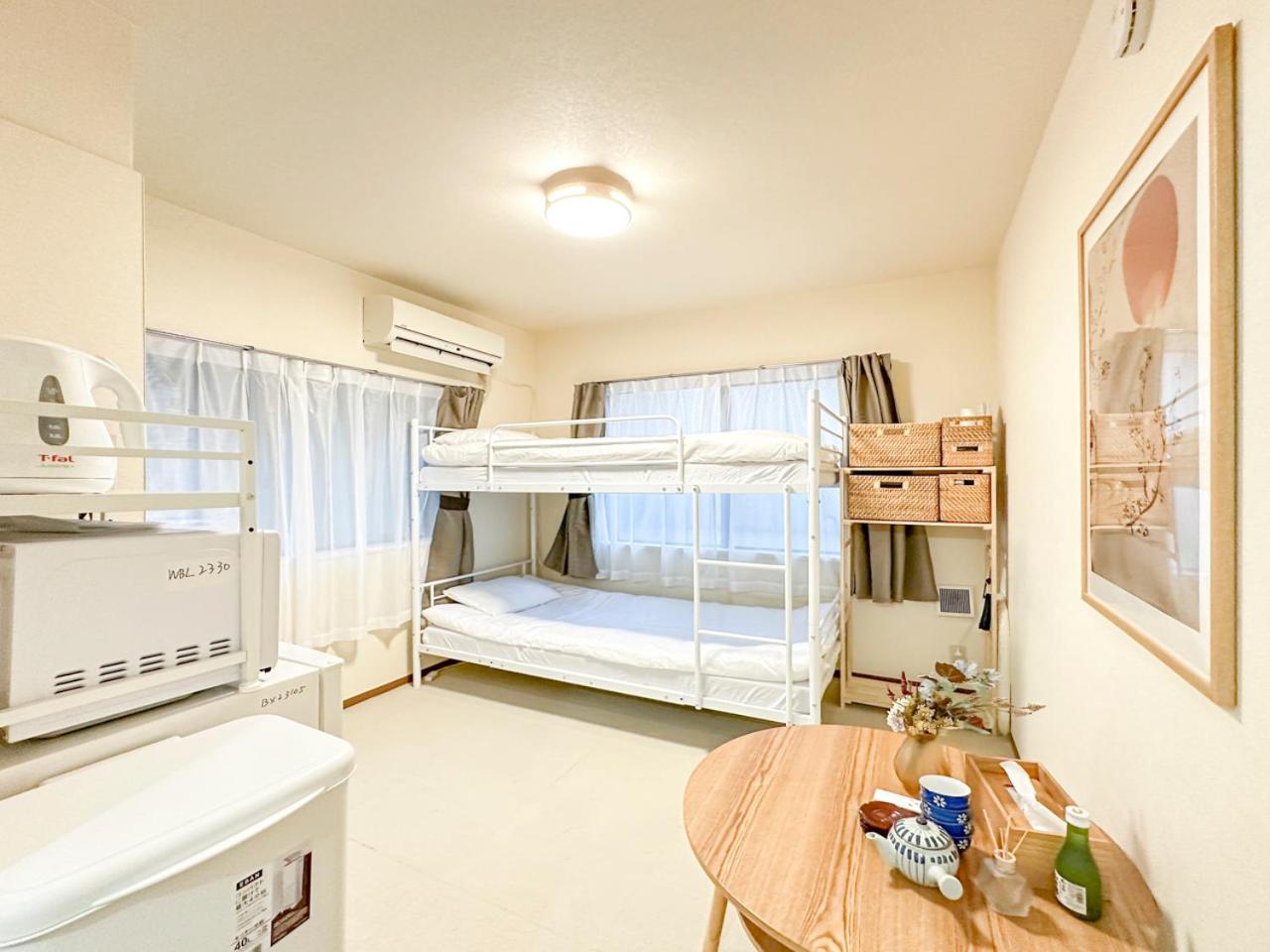 One-Bedroom Apartment photo 3