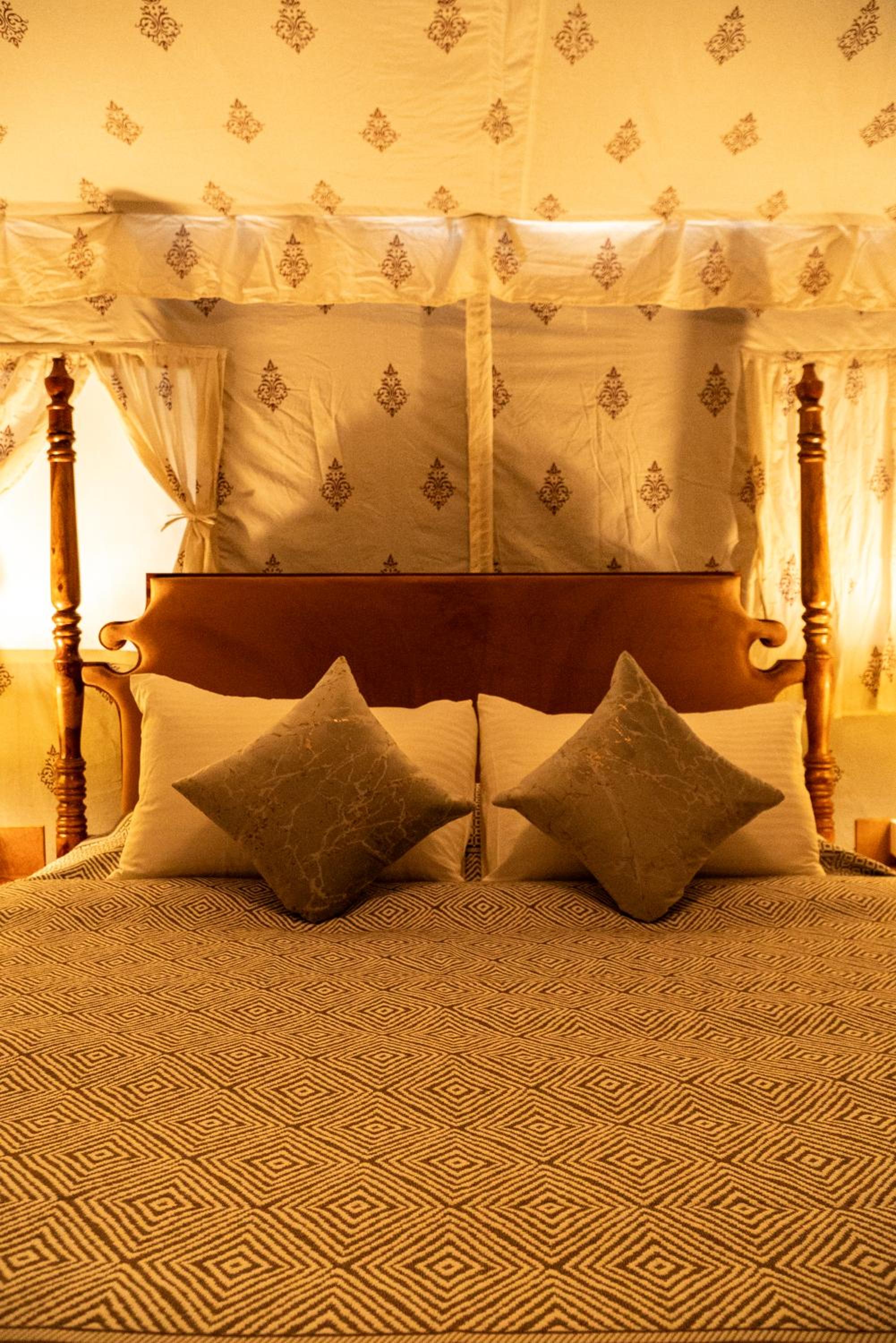 Tent - Photo 4