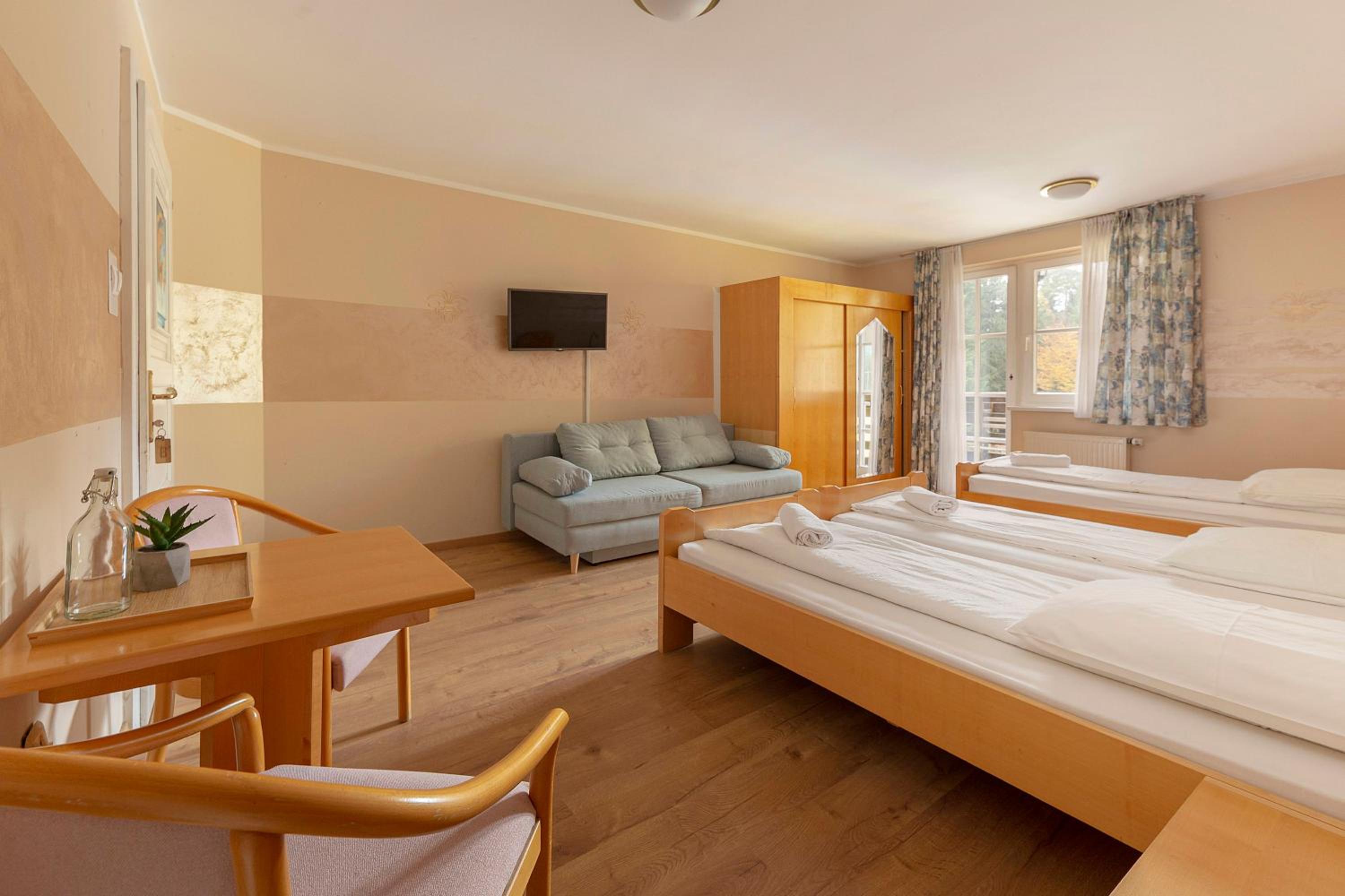 Quadruple Room With Balcony photo 1