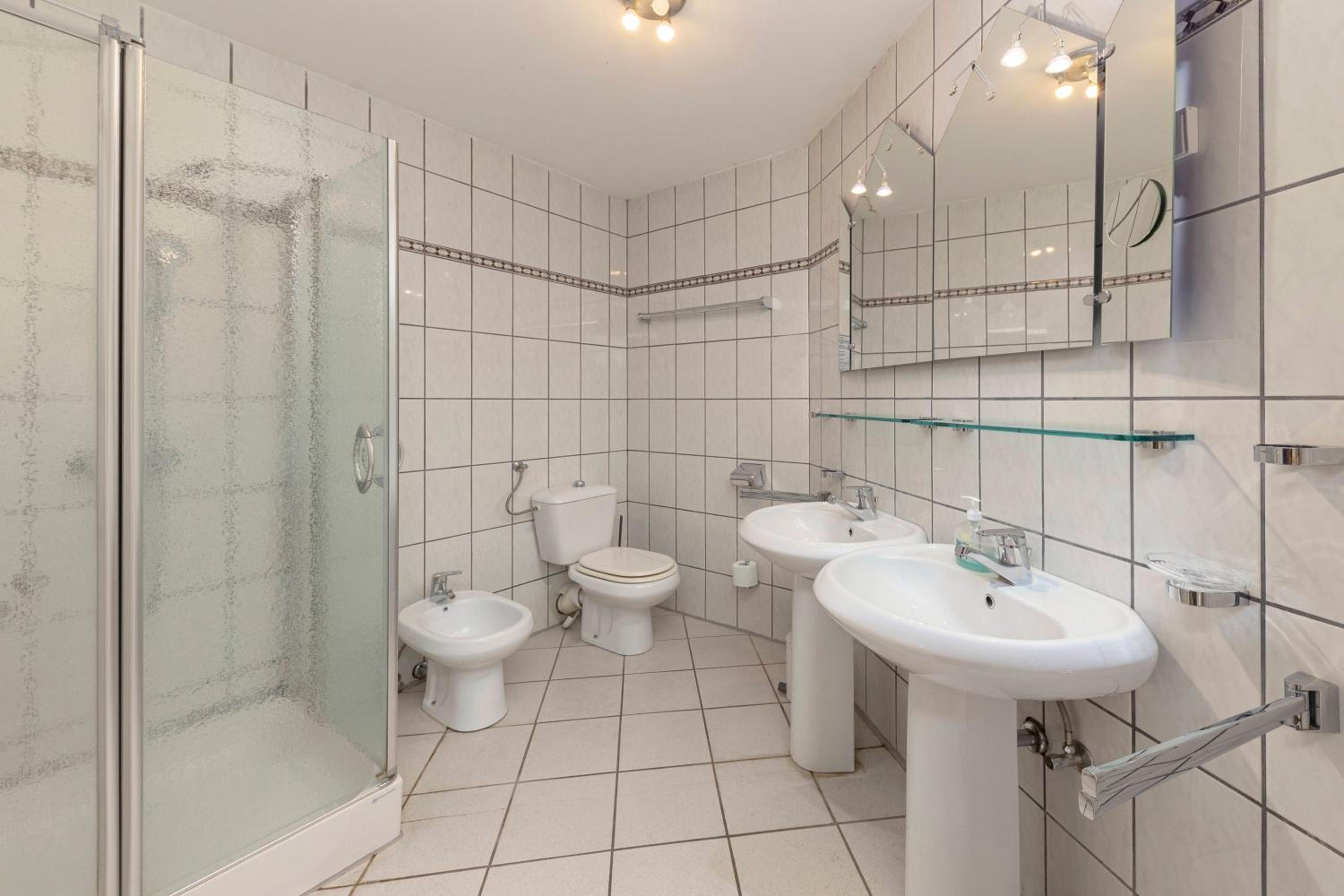 Quadruple Room With Balcony photo 3