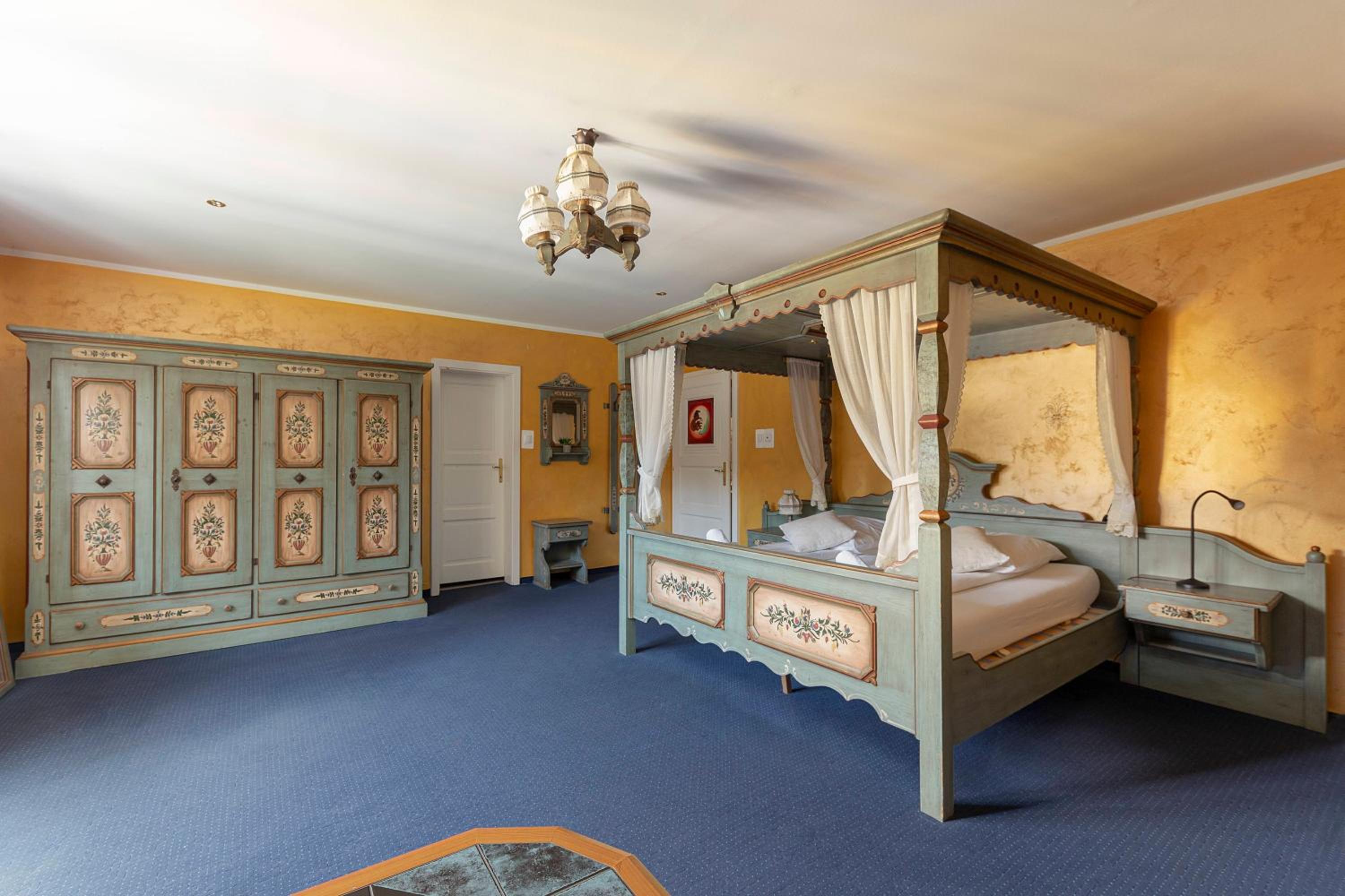 King Suite With Balcony photo 1