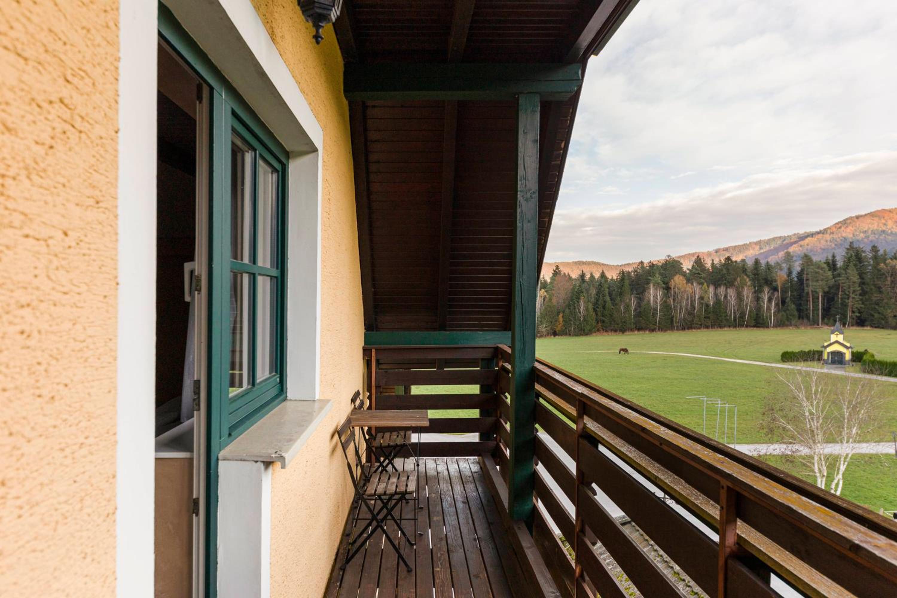 Triple Room With Mountain View