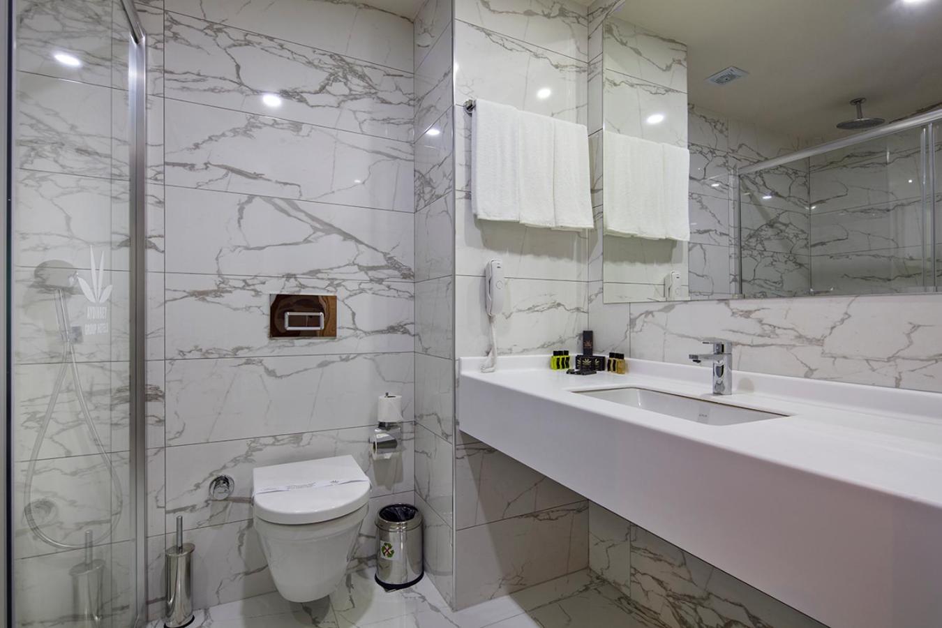 Standard Double Room - Photo 3