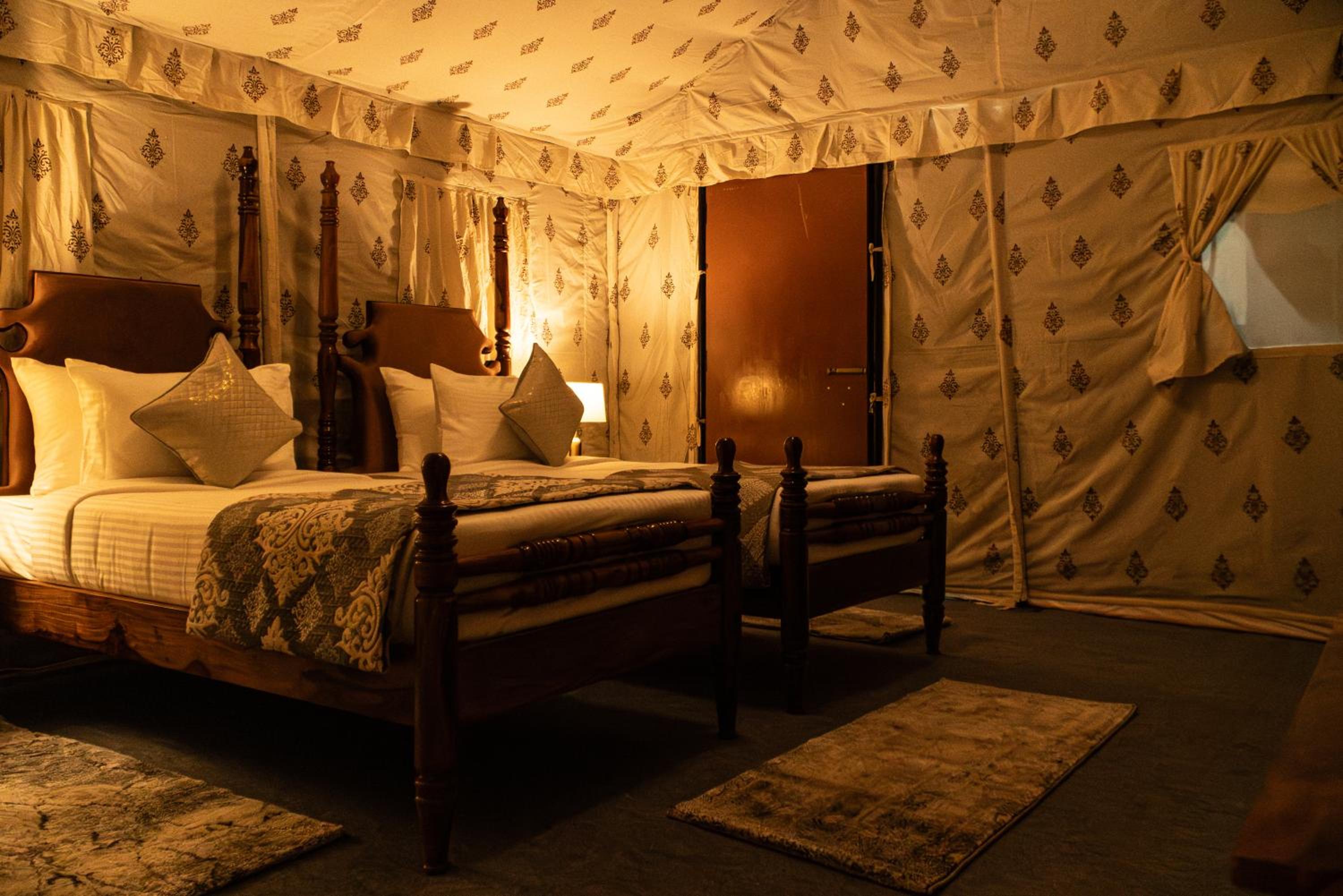 Deluxe Twin Room photo 2