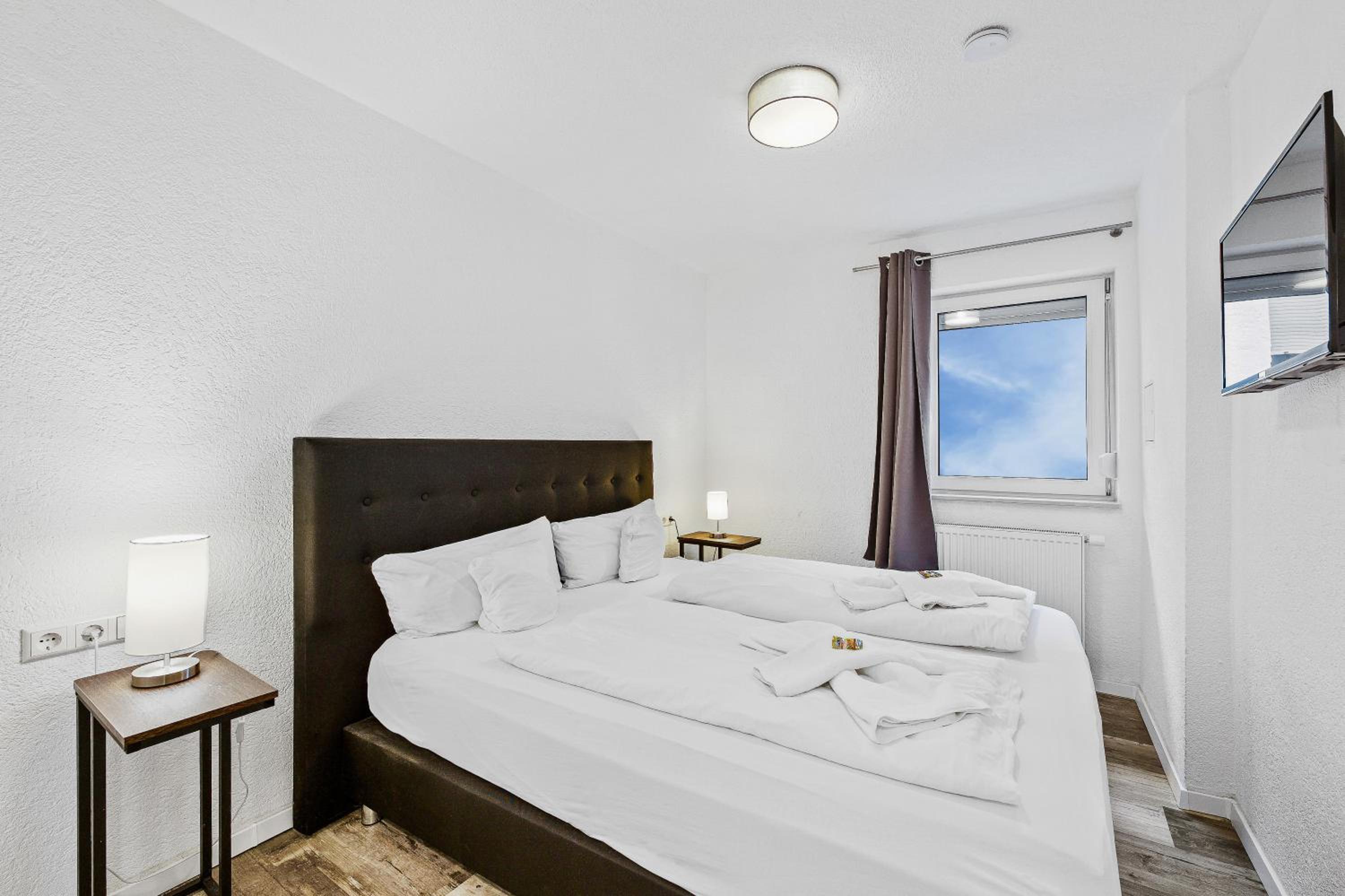 Apartment - Ground Floor - Photo 2