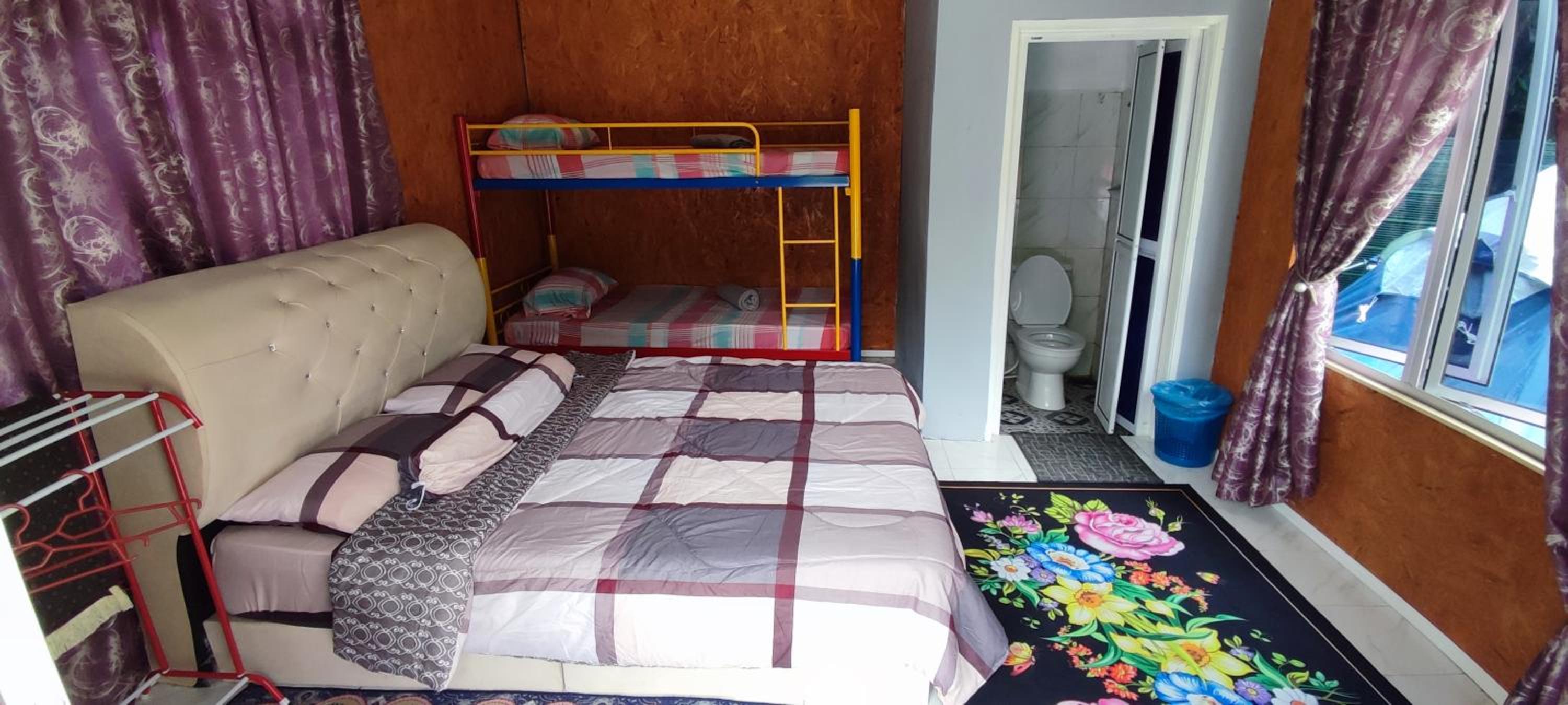 Quadruple Room photo 1