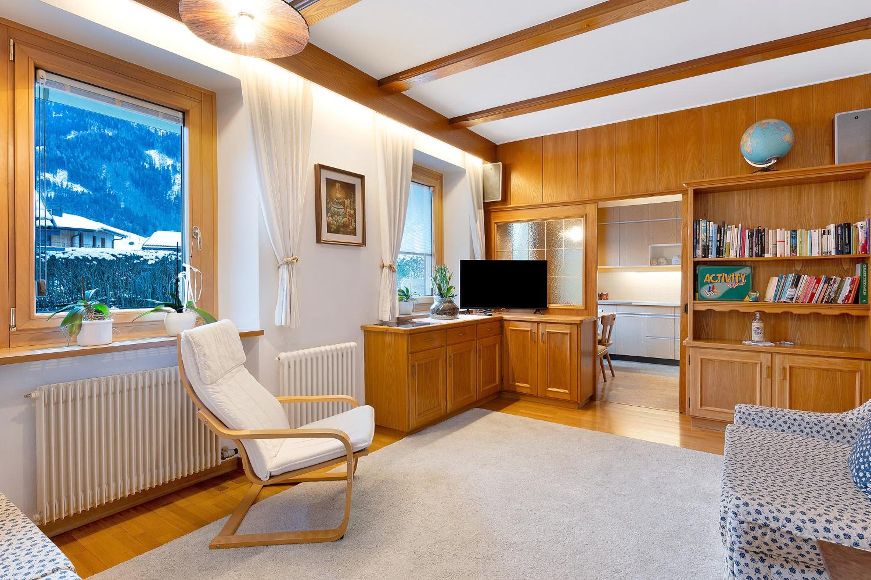 Three-Bedroom Apartment with Mountain View