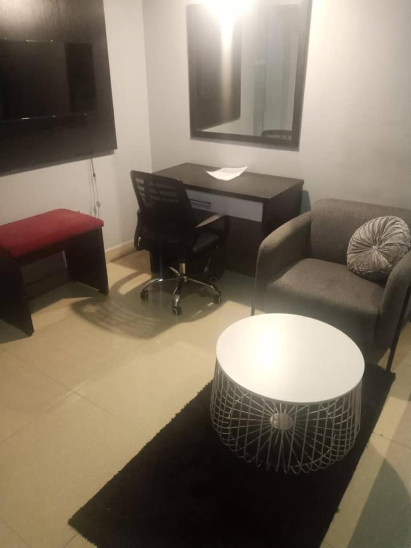 Deluxe Double Room (2 Adults + 1 Child) photo 1