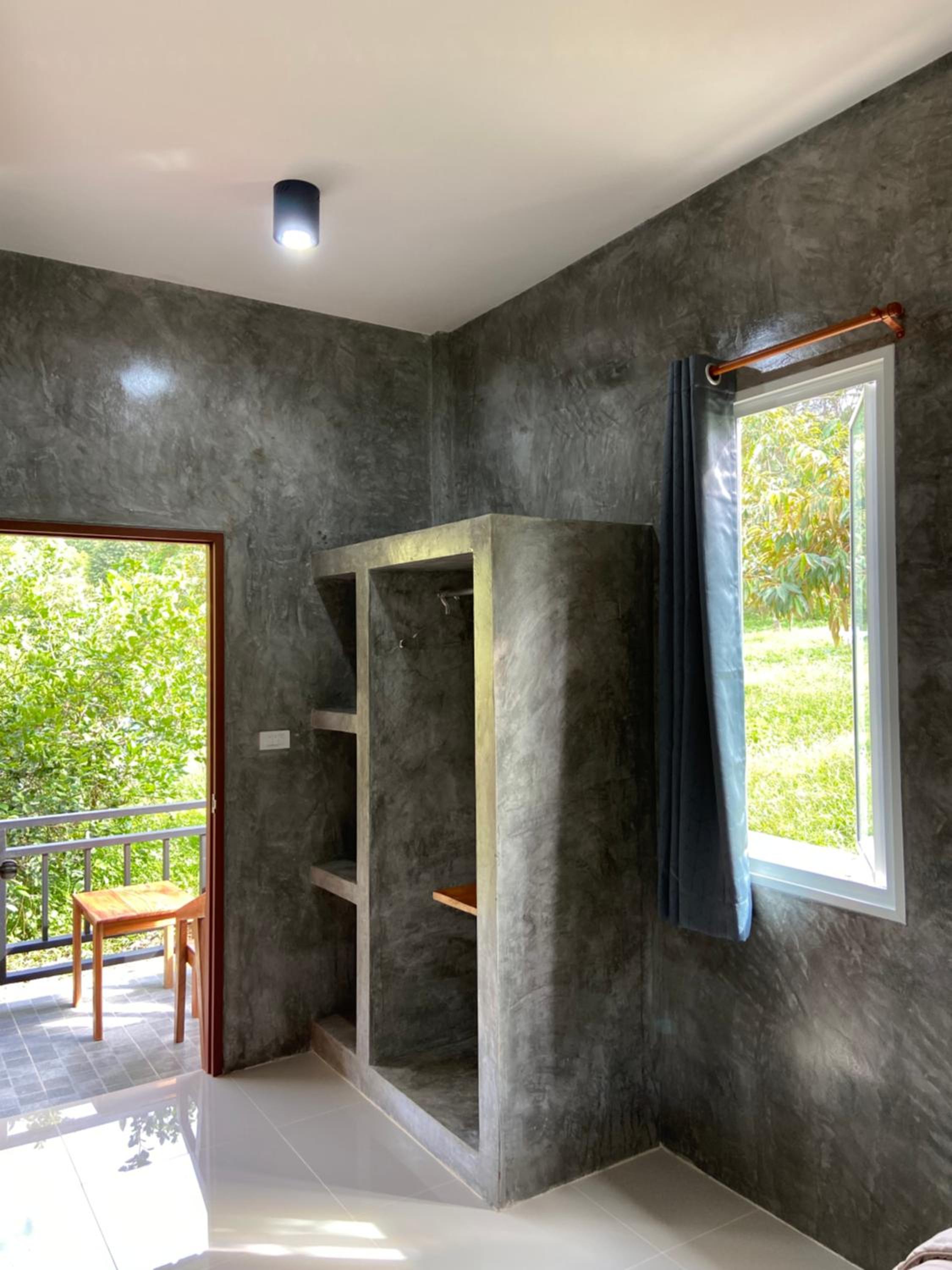 Queen Room with Garden View - Photo 11