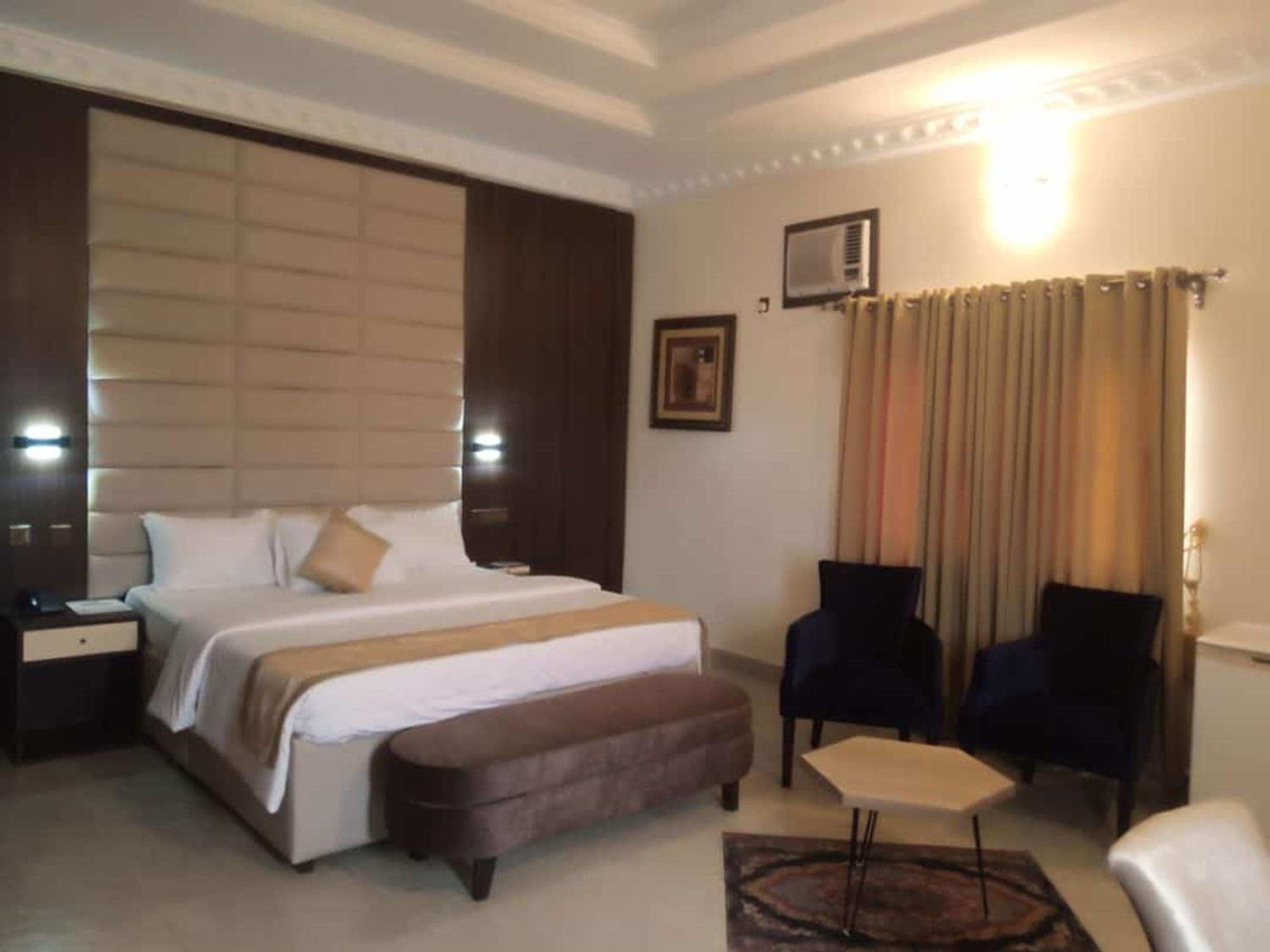 King Suite photo 3