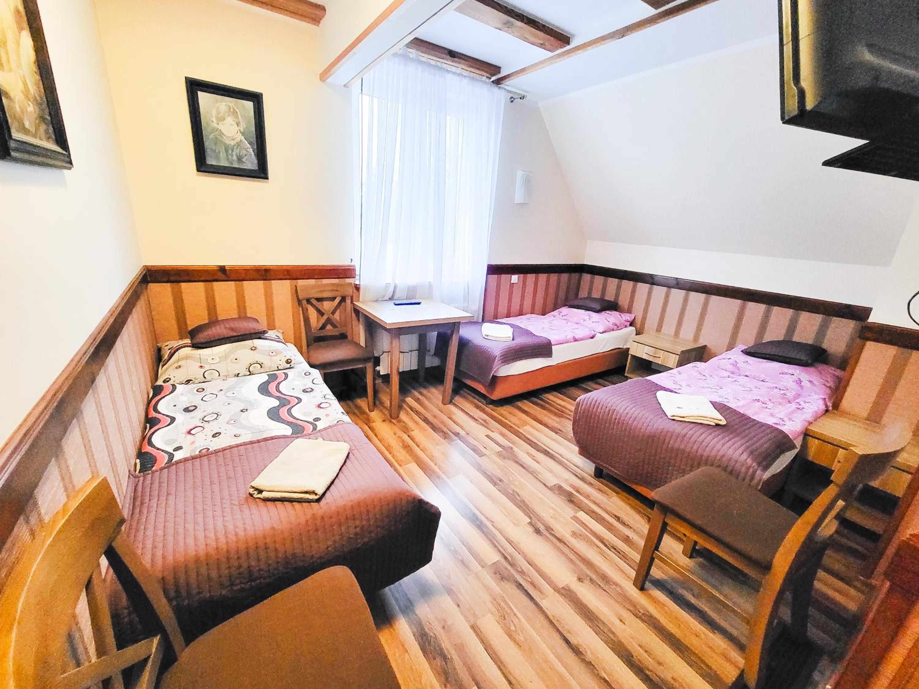 Classic Triple Room - Photo 2