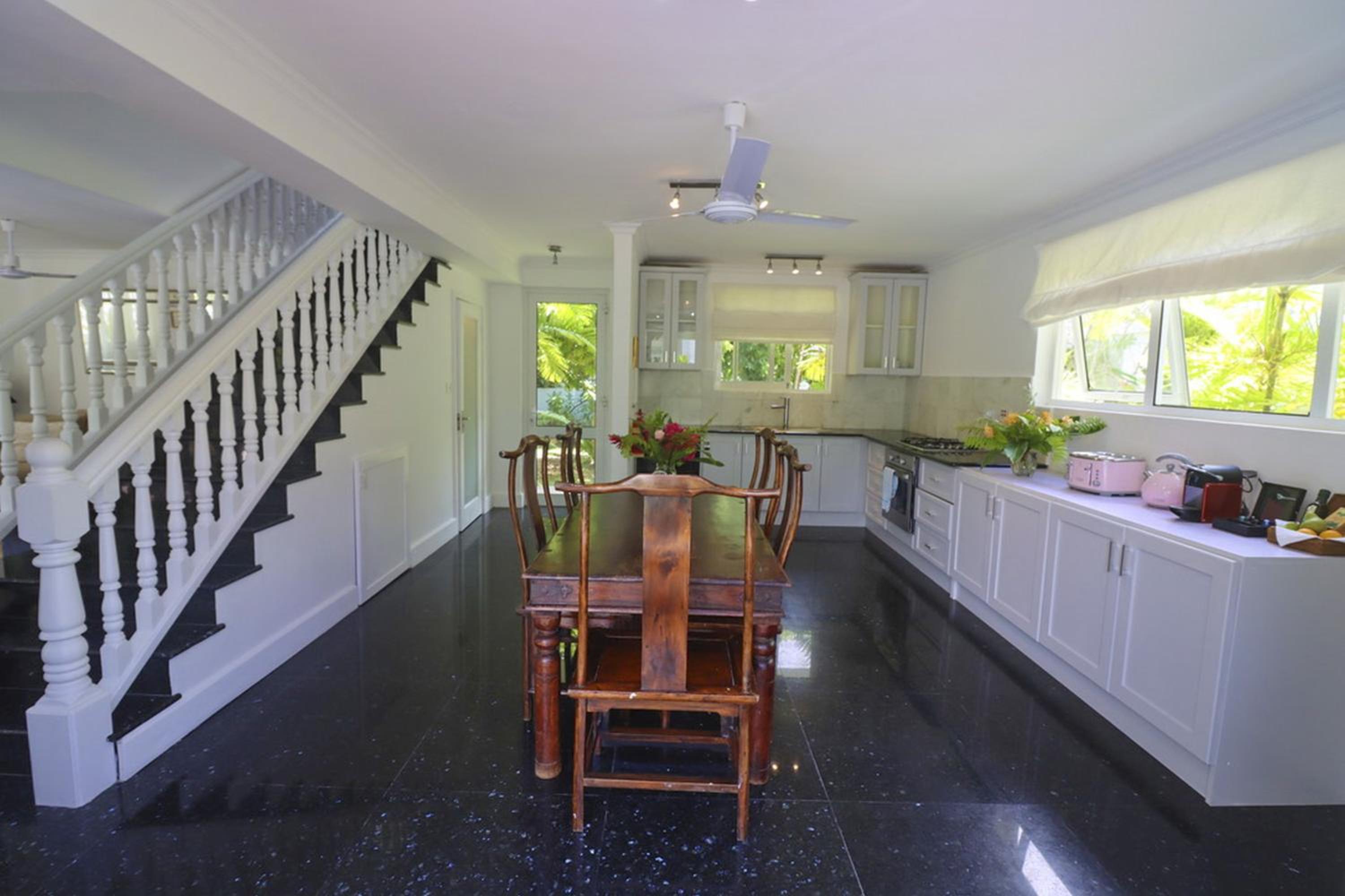 Two-Bedroom Villa photo 2