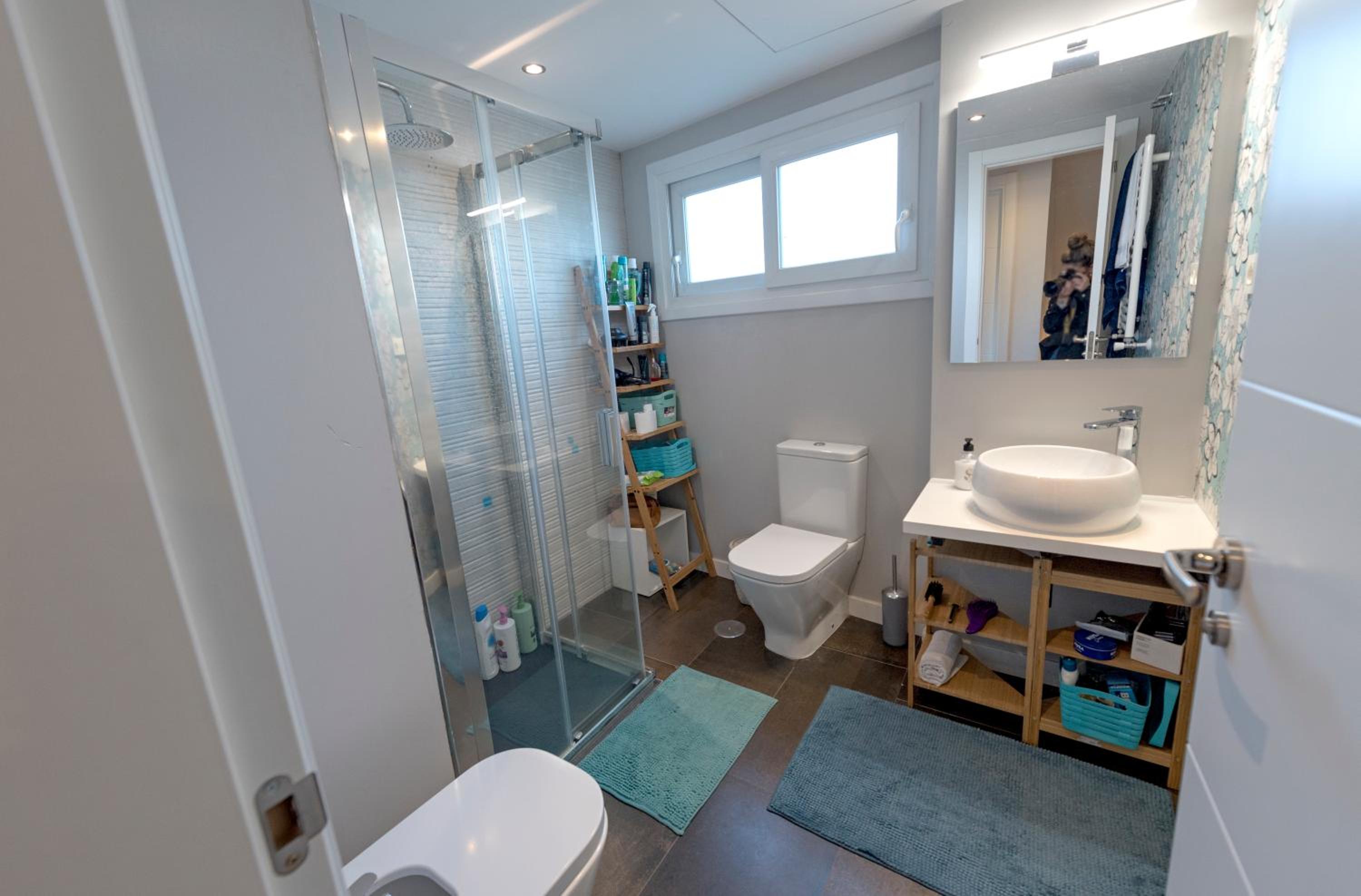 Single Room With Shared Bathroom photo 2